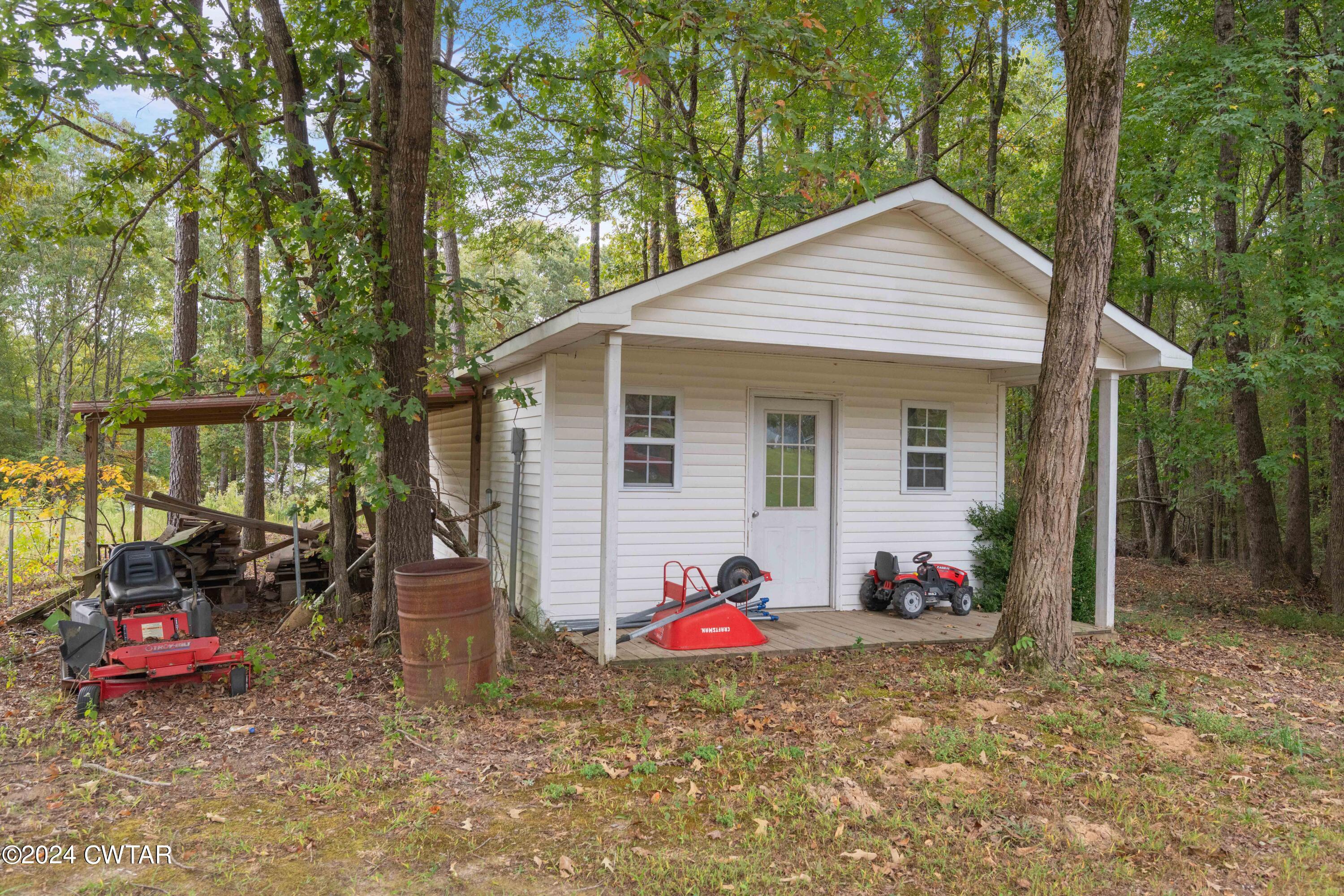 2989 Piney Creek Road