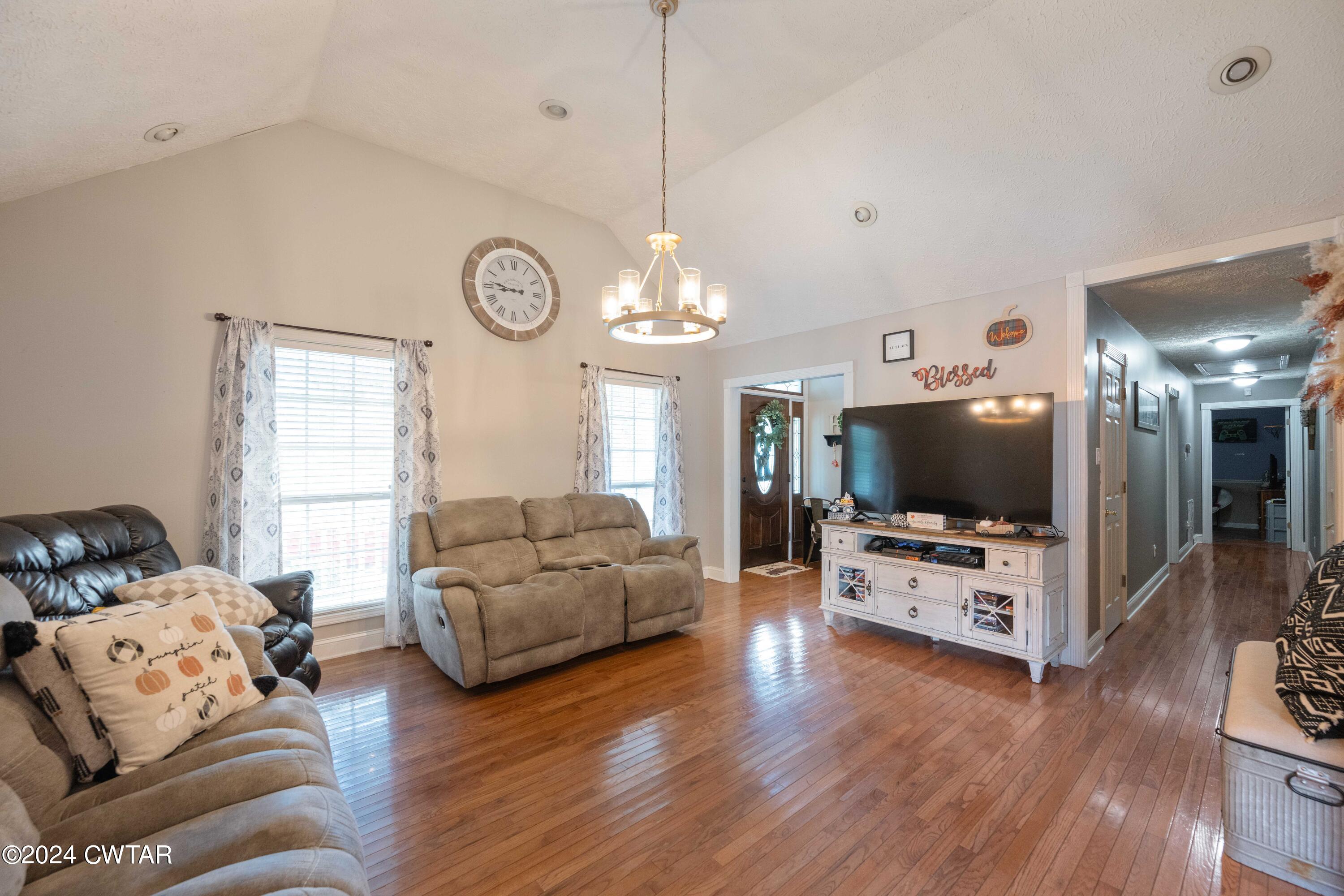 2989 Piney Creek Road