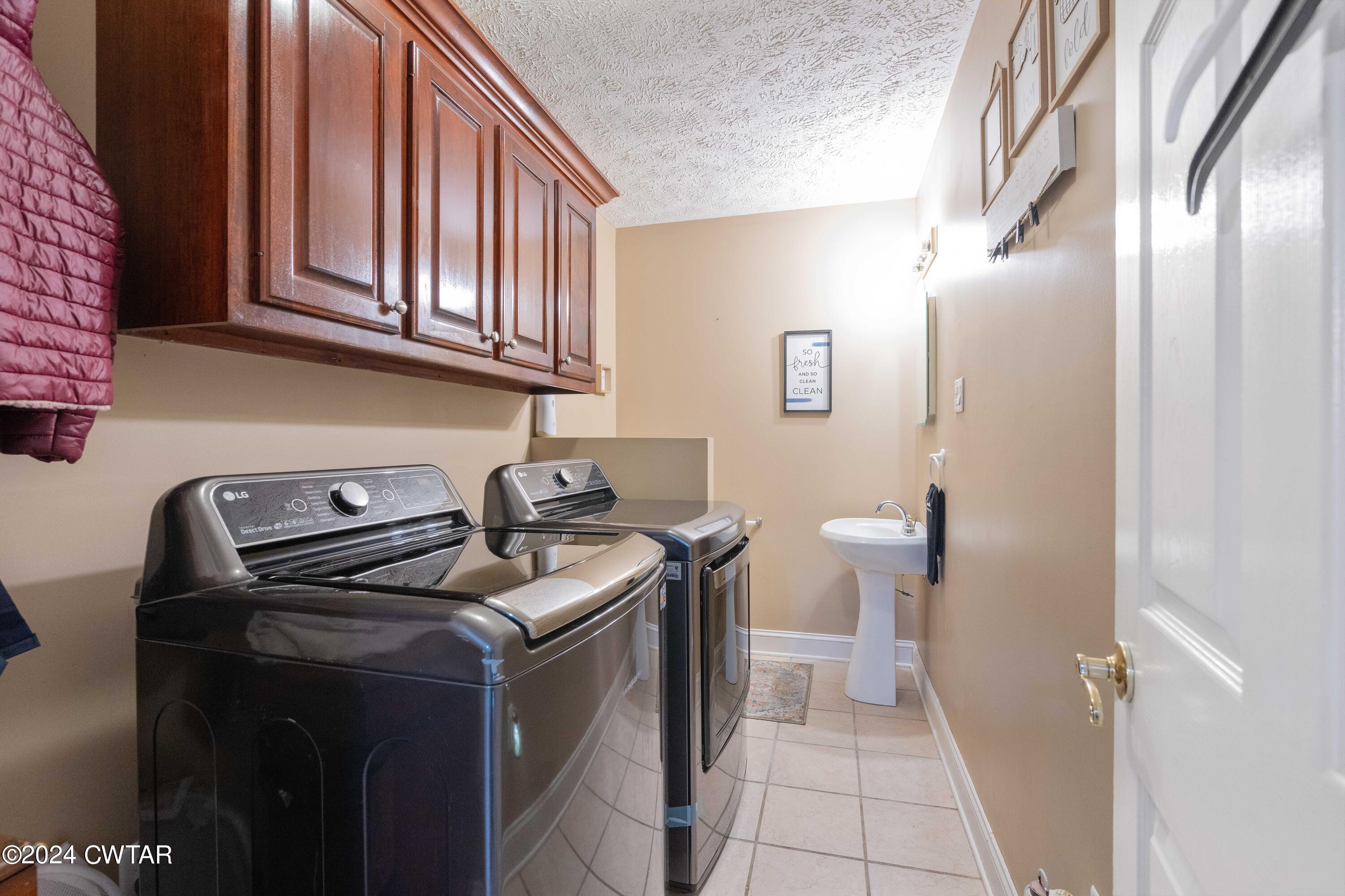 2989 Piney Creek Road