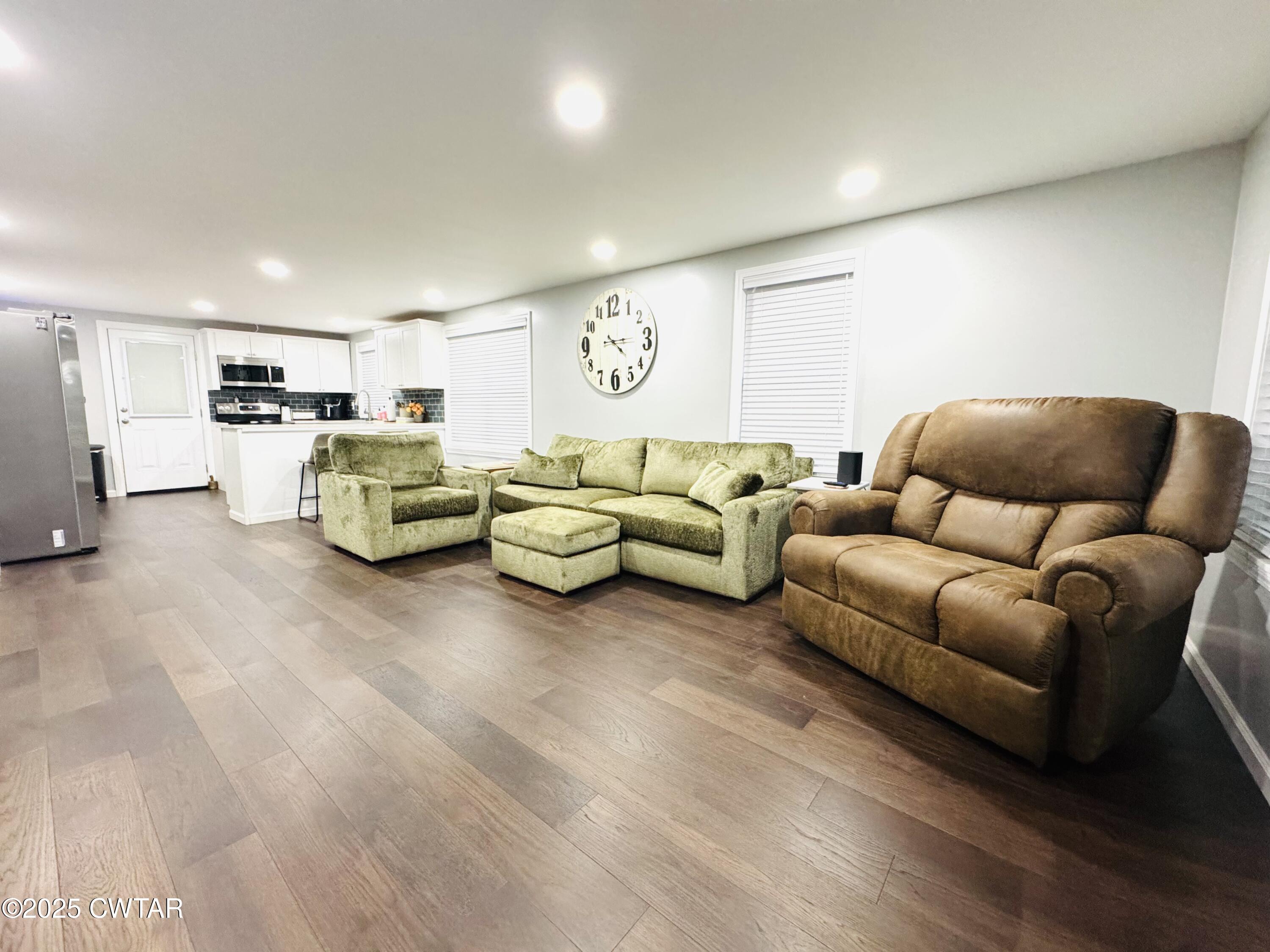 11 Twin View Circle