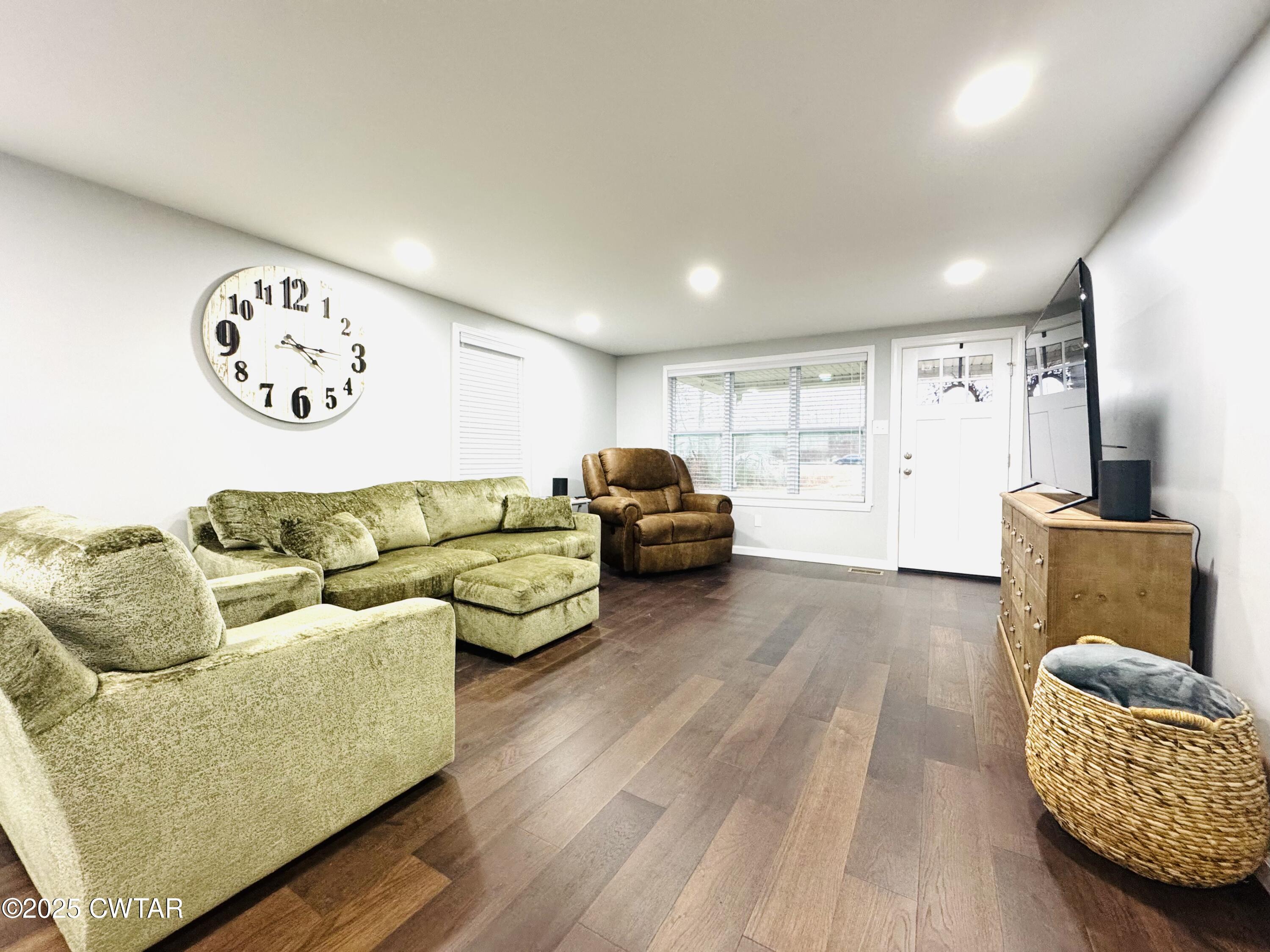 11 Twin View Circle