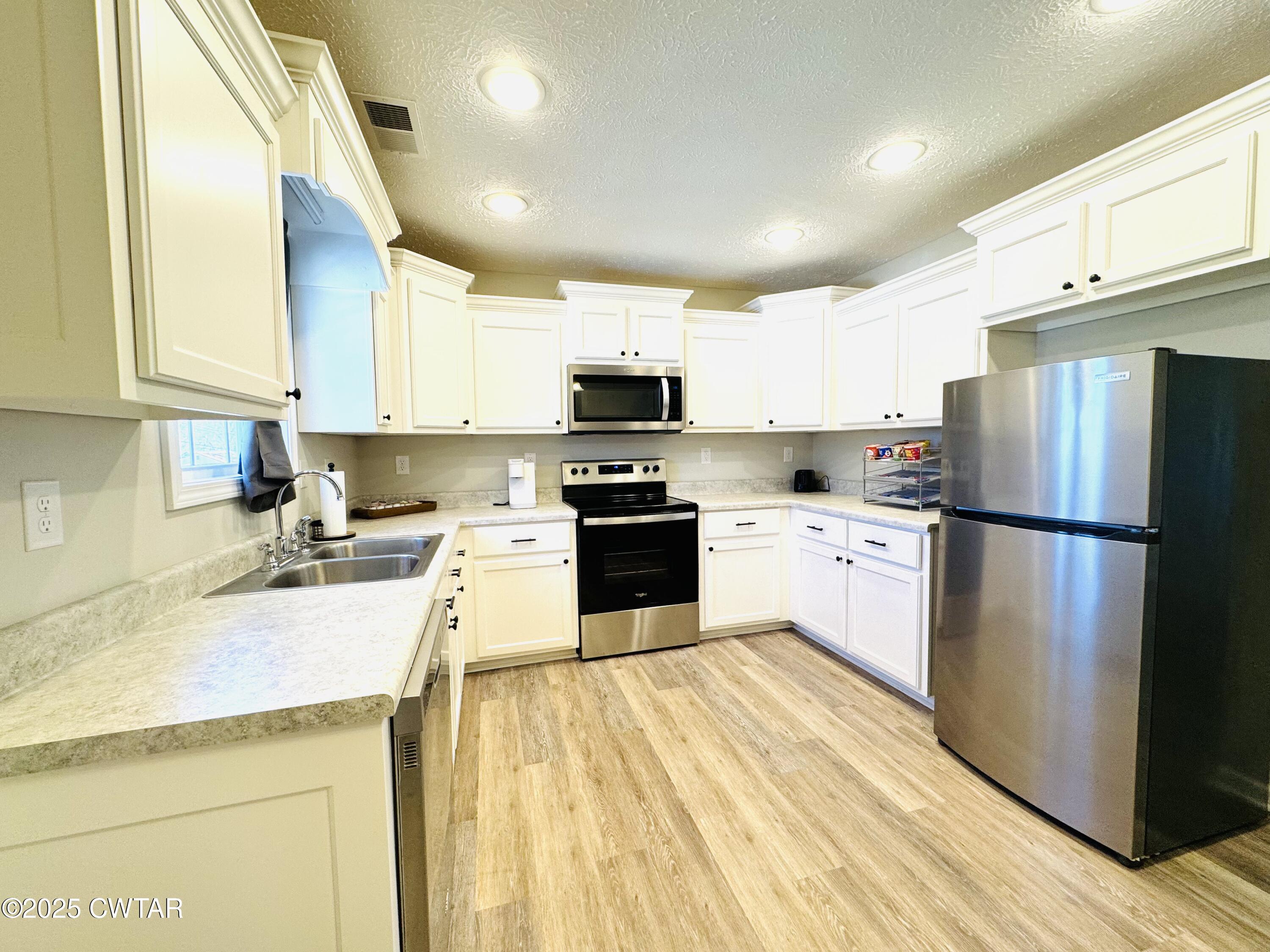 365 E 4th Street
