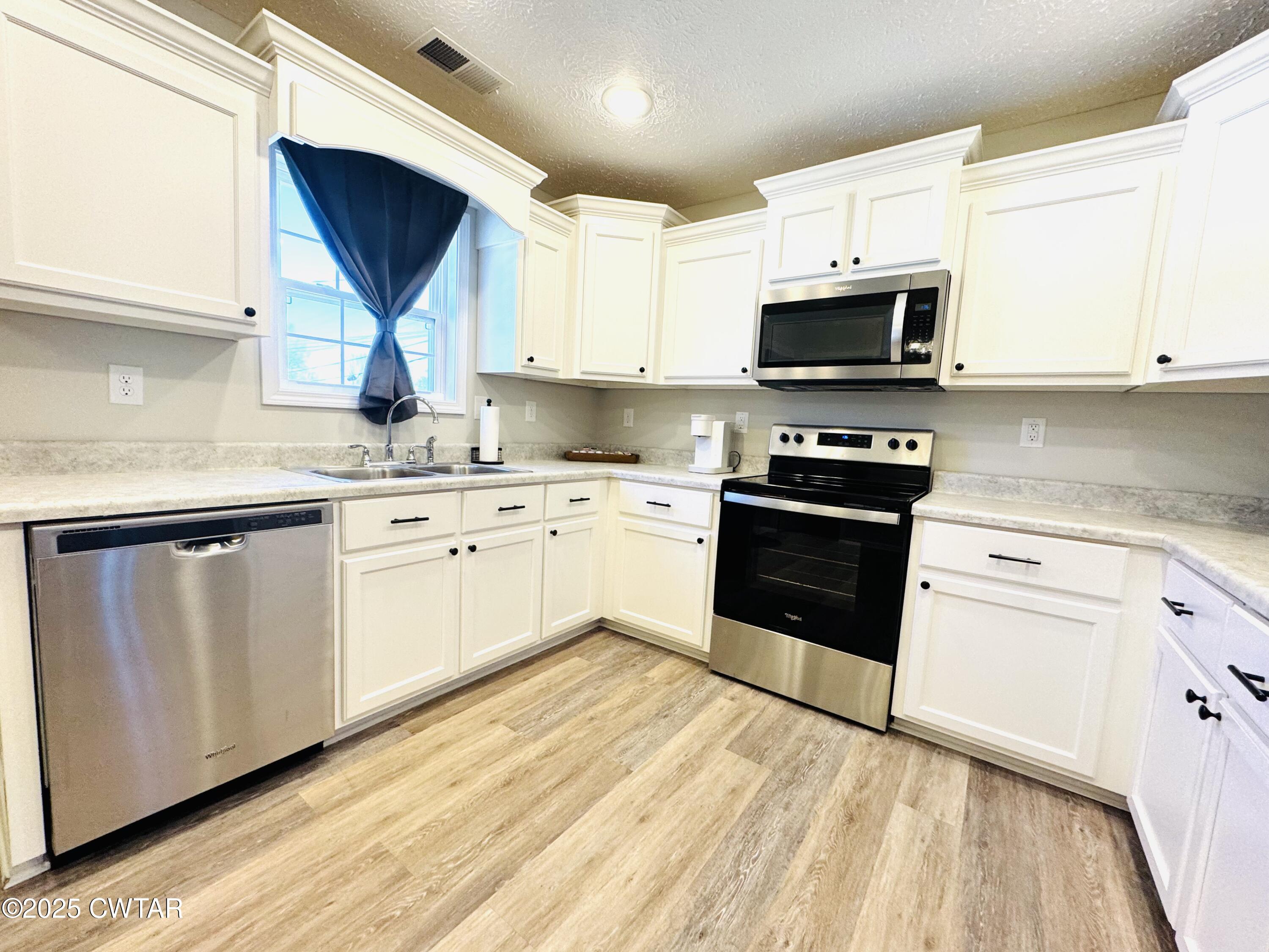 365 E 4th Street