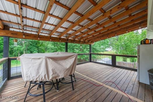 44 Chandler Cove