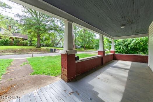 221 Crook Avenue