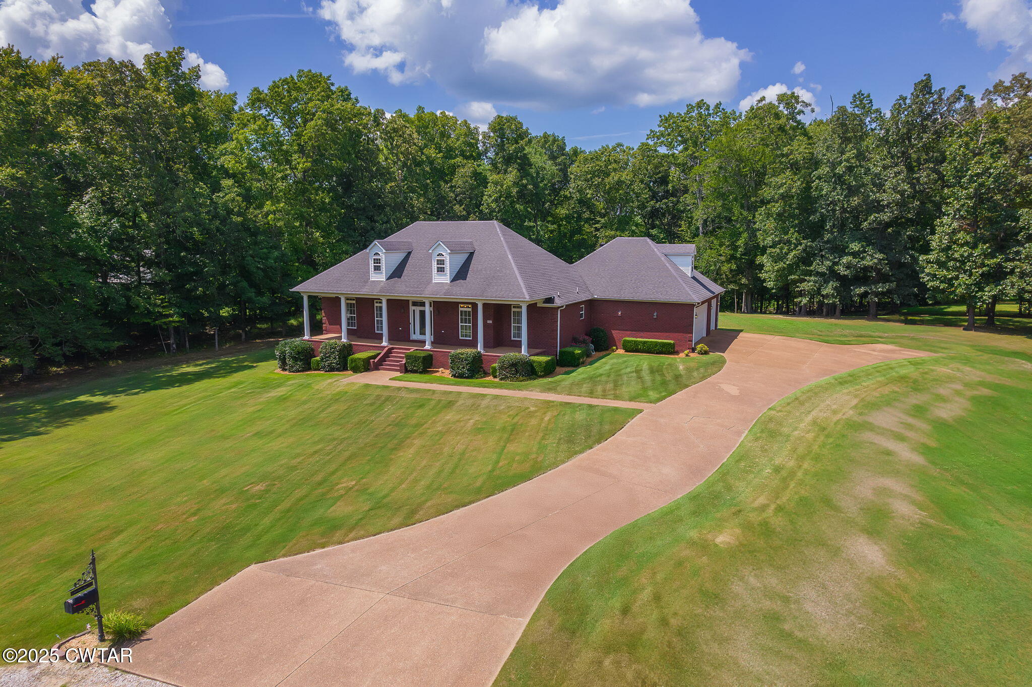 165 Hunters Glen Lane