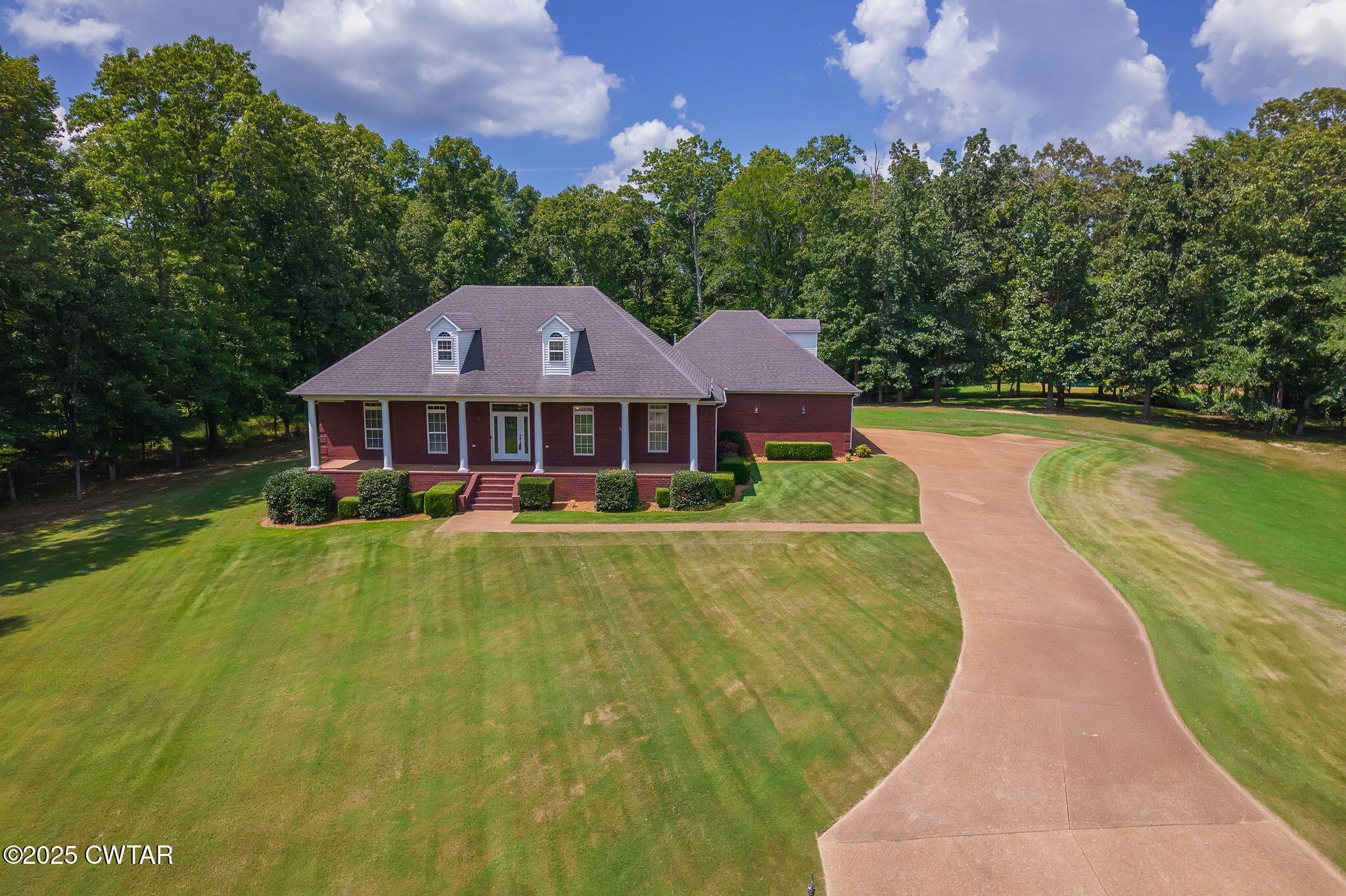 165 Hunters Glen Lane