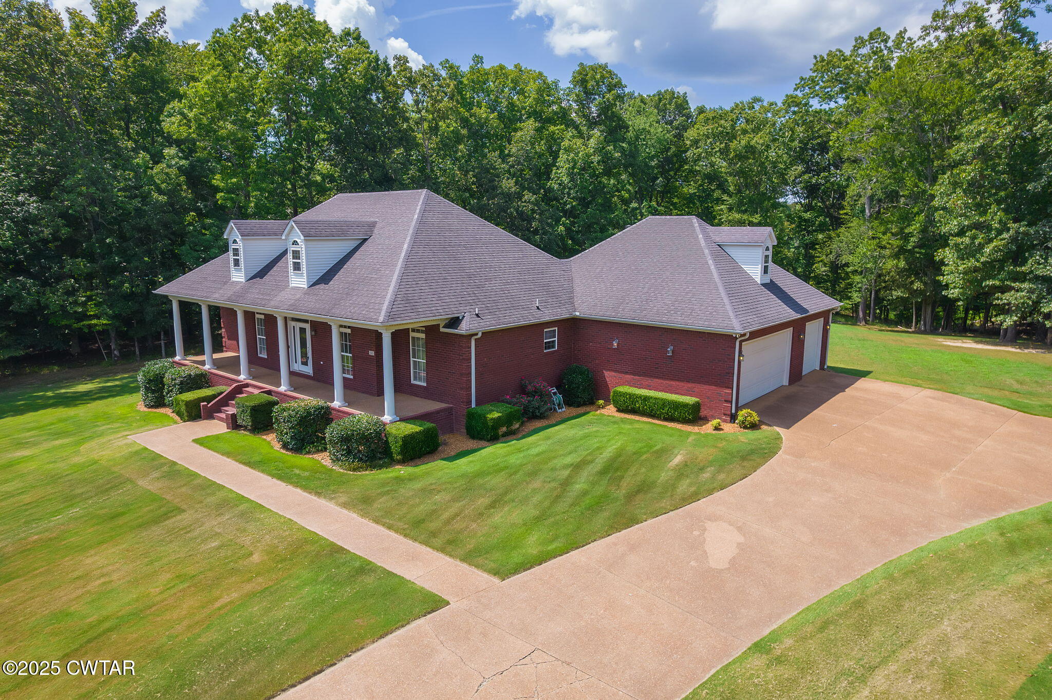 165 Hunters Glen Lane