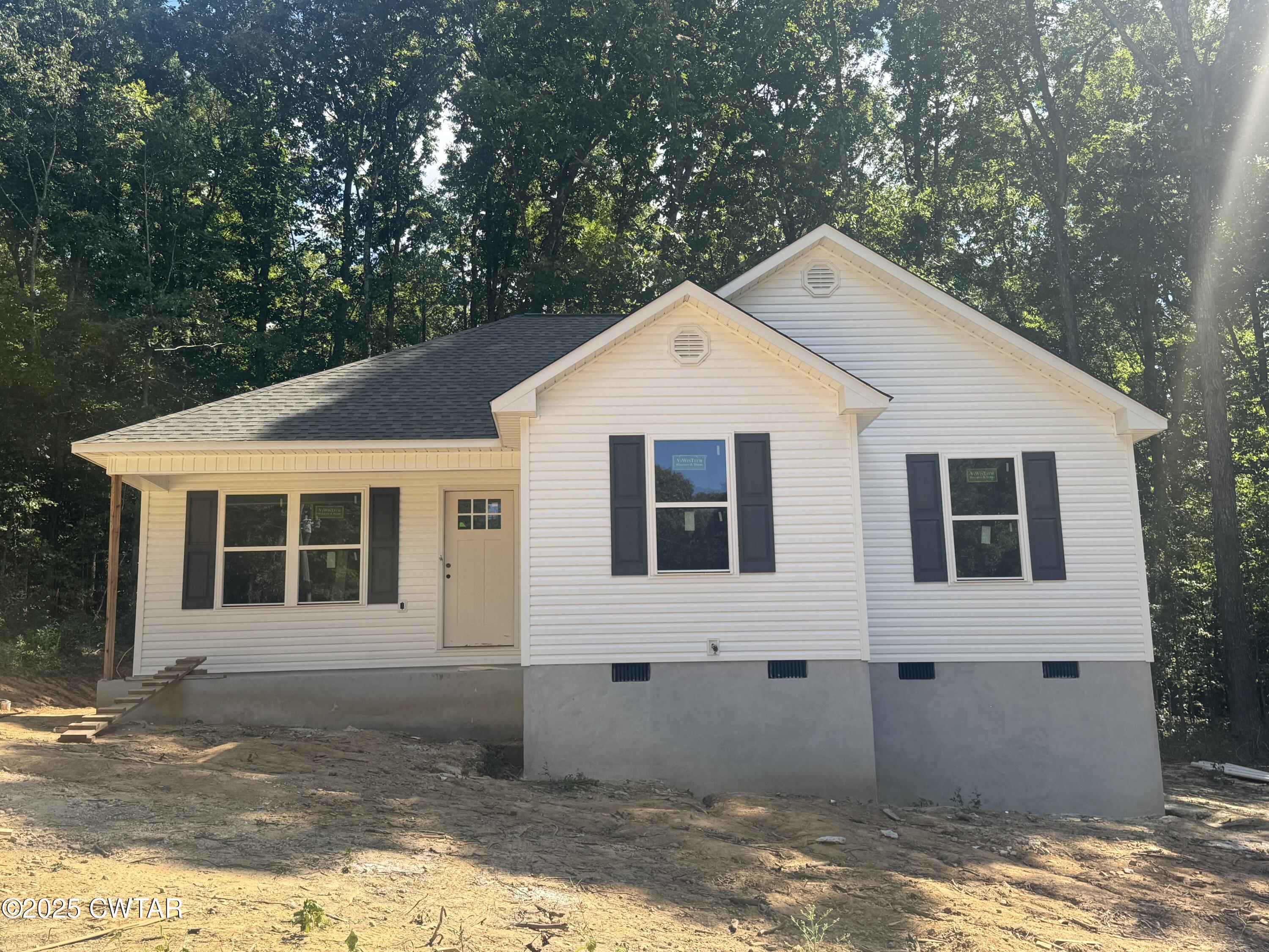 195 Robin Cove