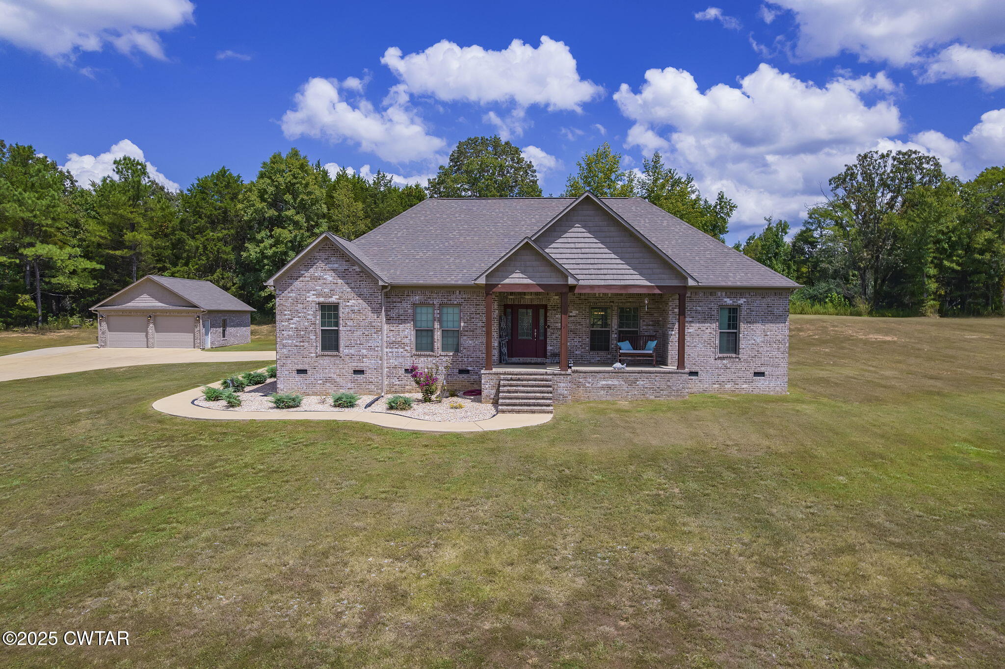 240 Greystone Cv Street