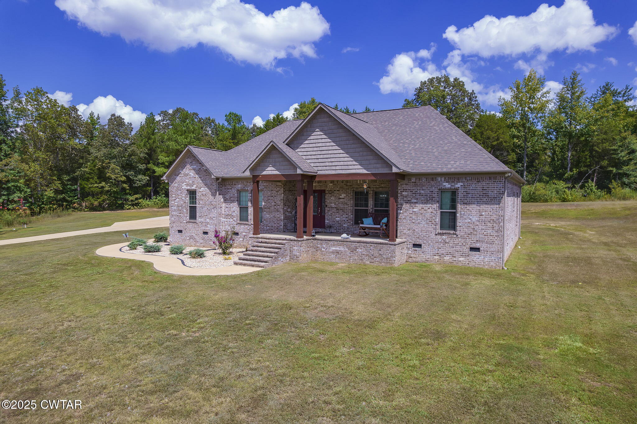 240 Greystone Cv Street