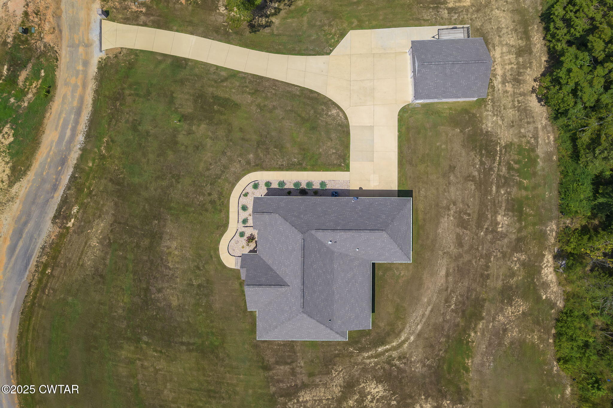 240 Greystone Cv Street