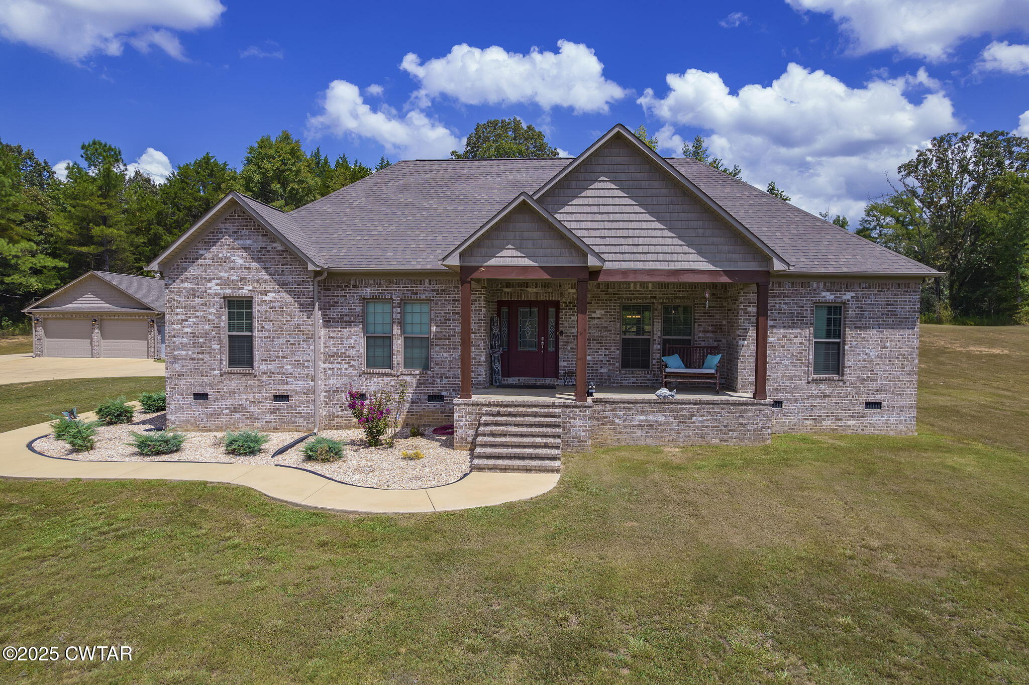 240 Greystone Cv Street