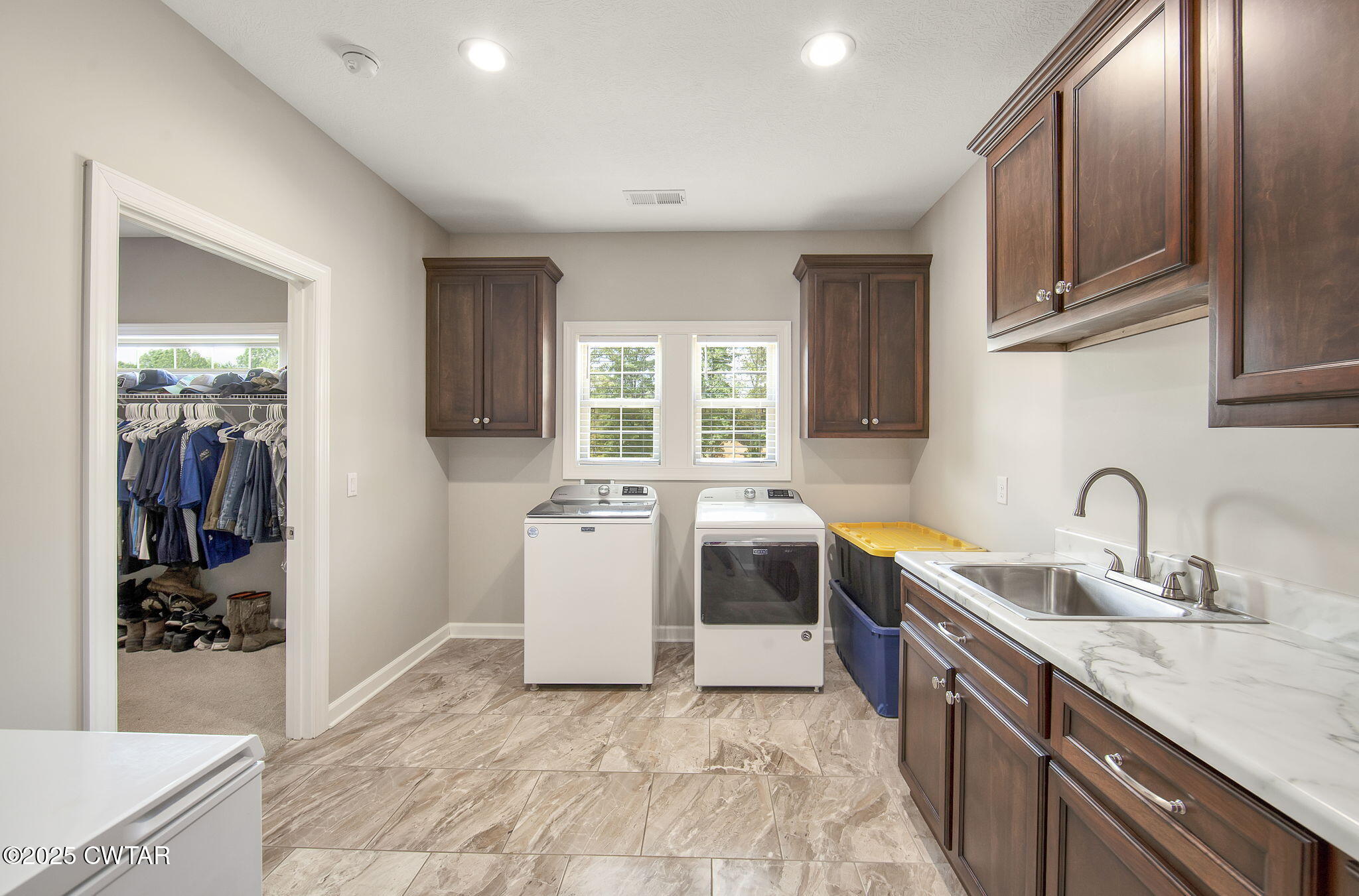 240 Greystone Cv Street