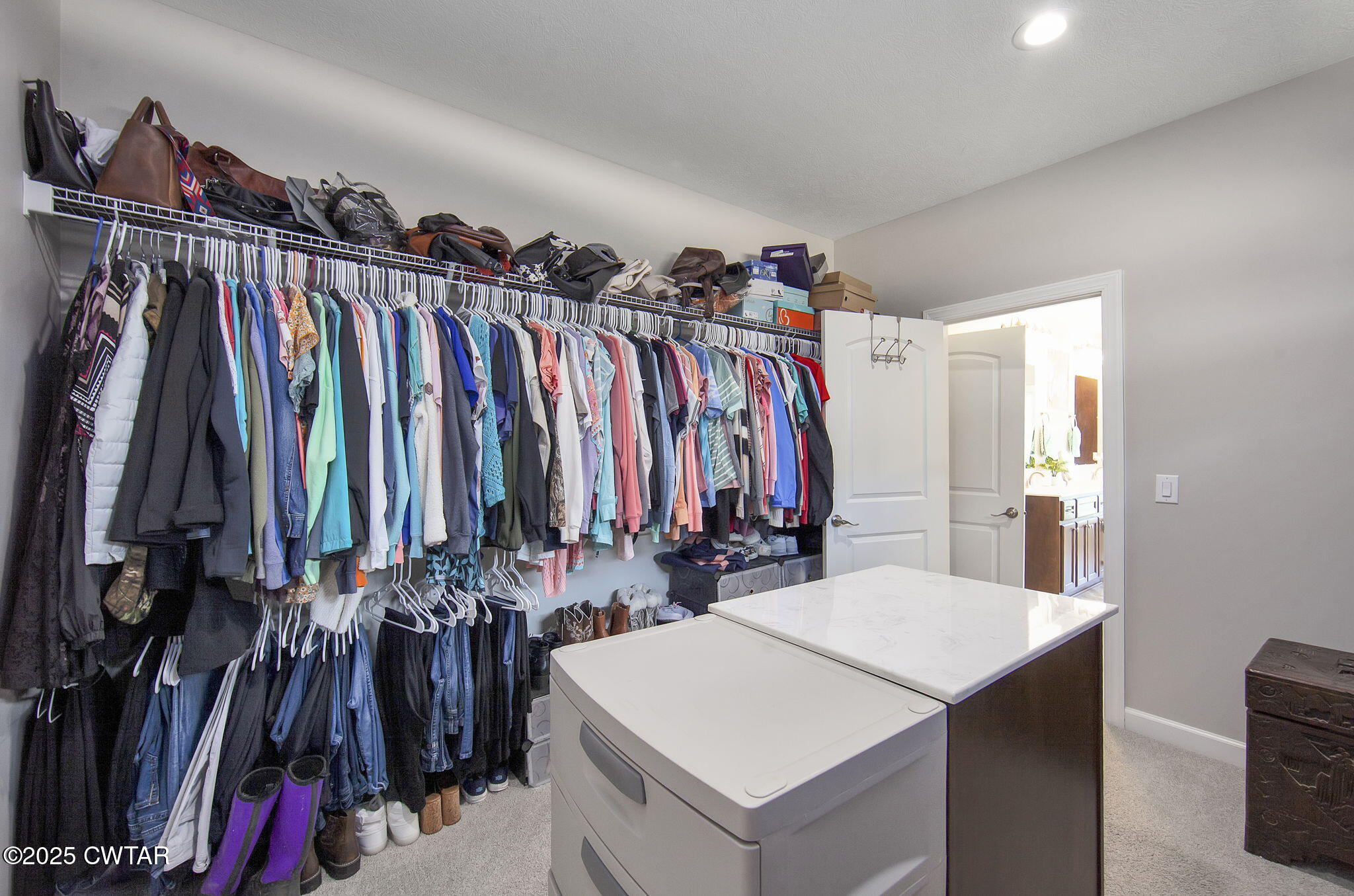 240 Greystone Cv Street