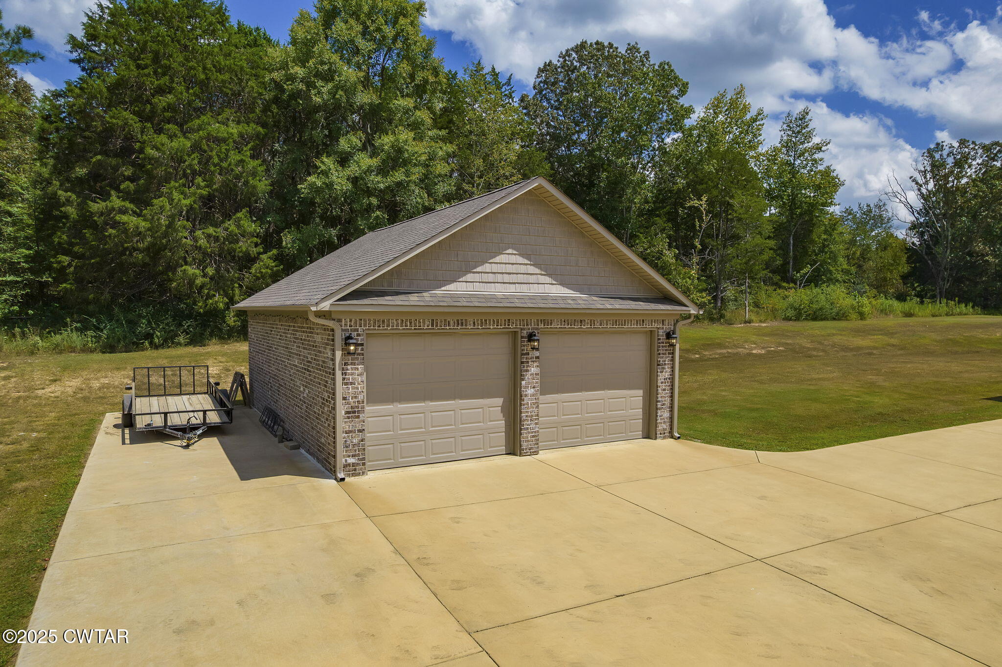 240 Greystone Cv Street