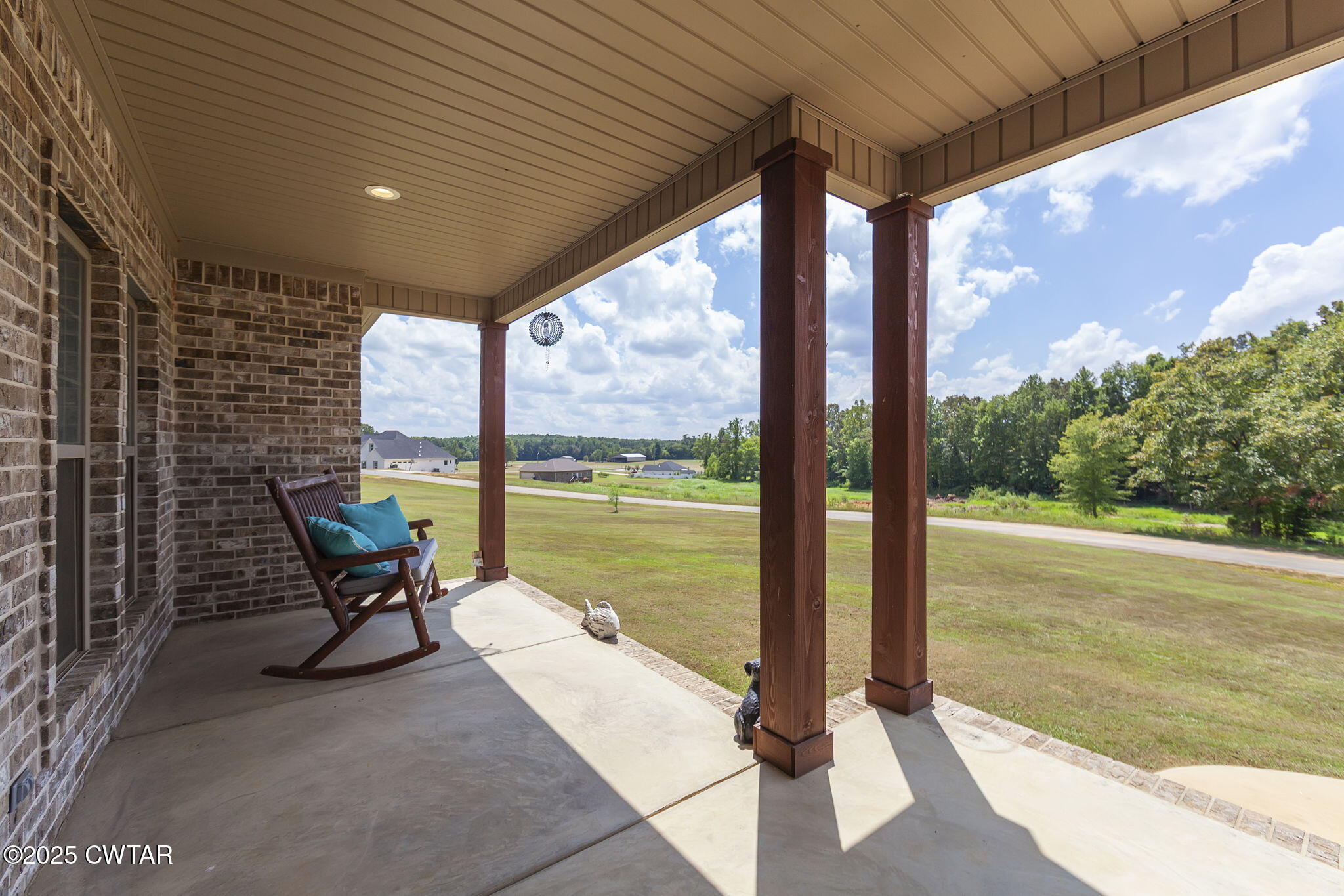 240 Greystone Cv Street