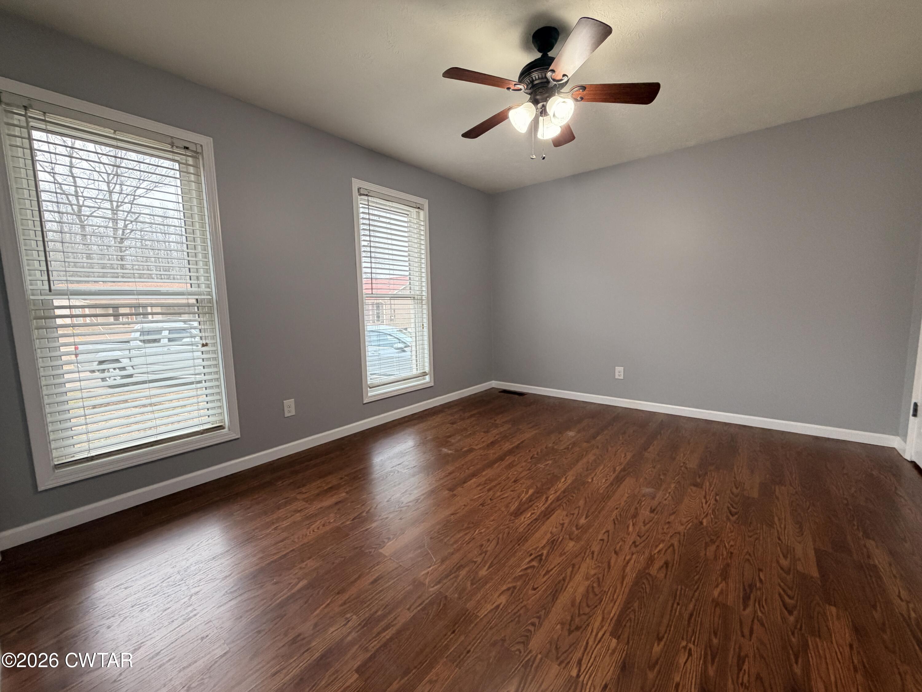 30 Dustin Cove