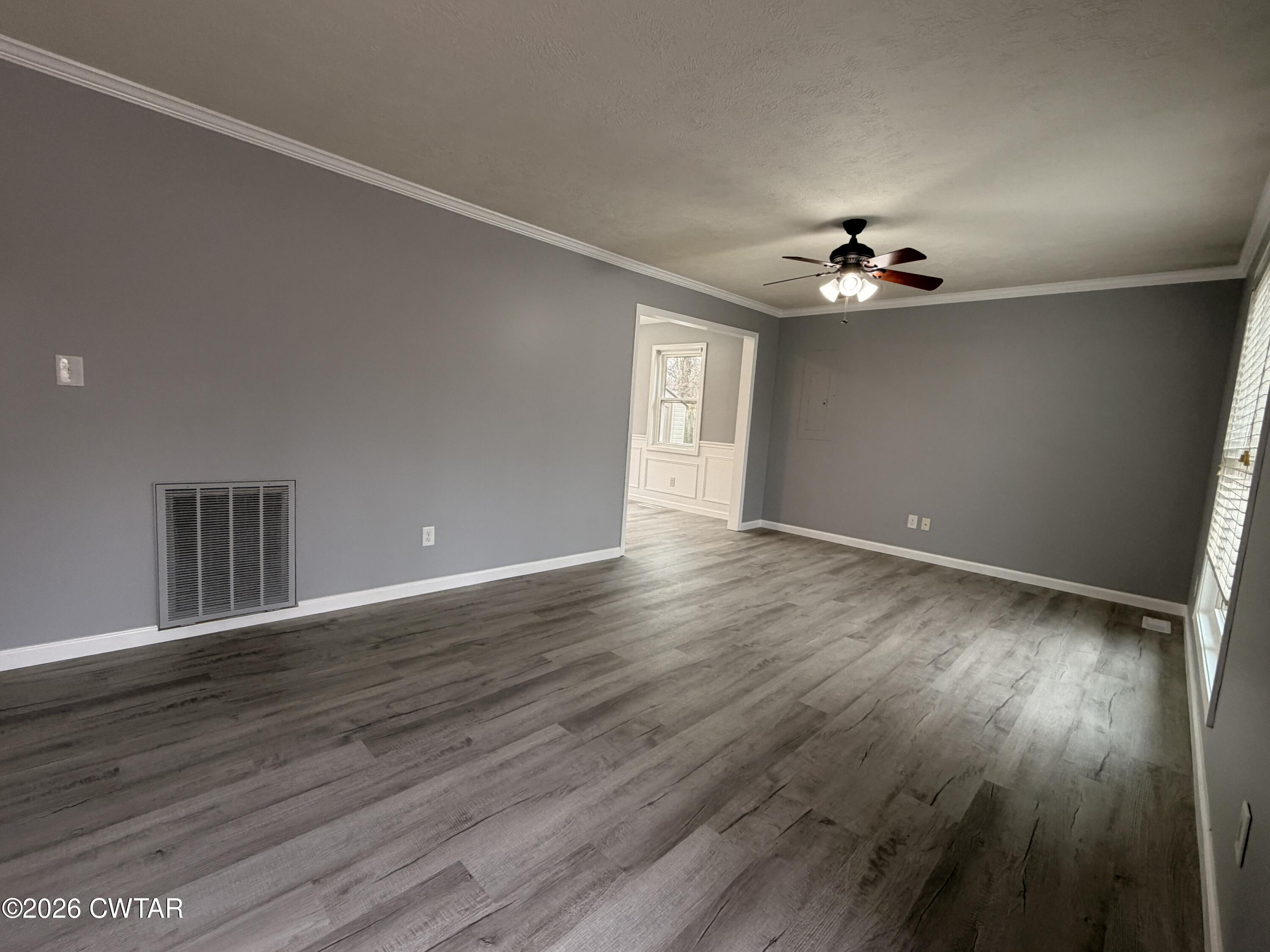 30 Dustin Cove