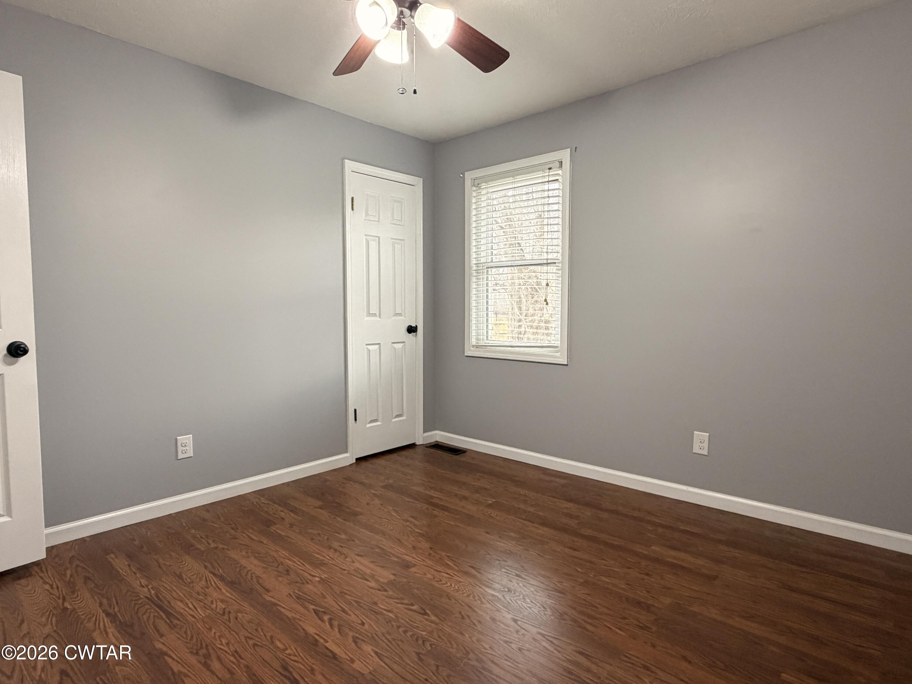 30 Dustin Cove