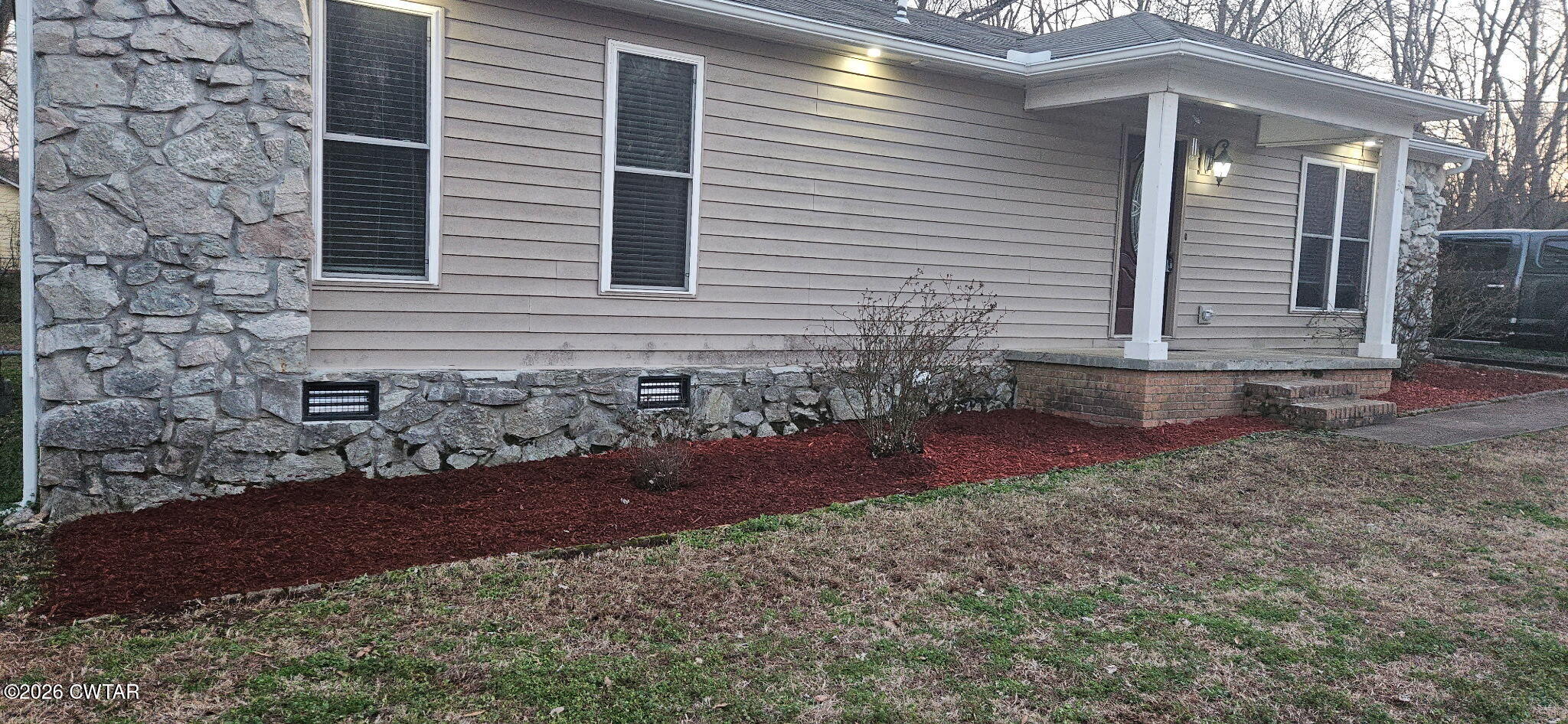 30 Dustin Cove