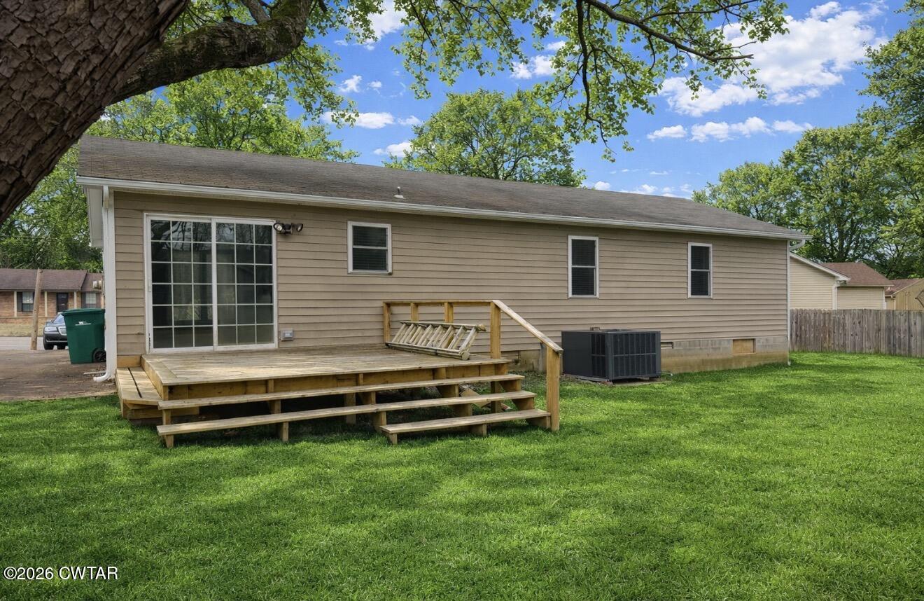 30 Dustin Cove