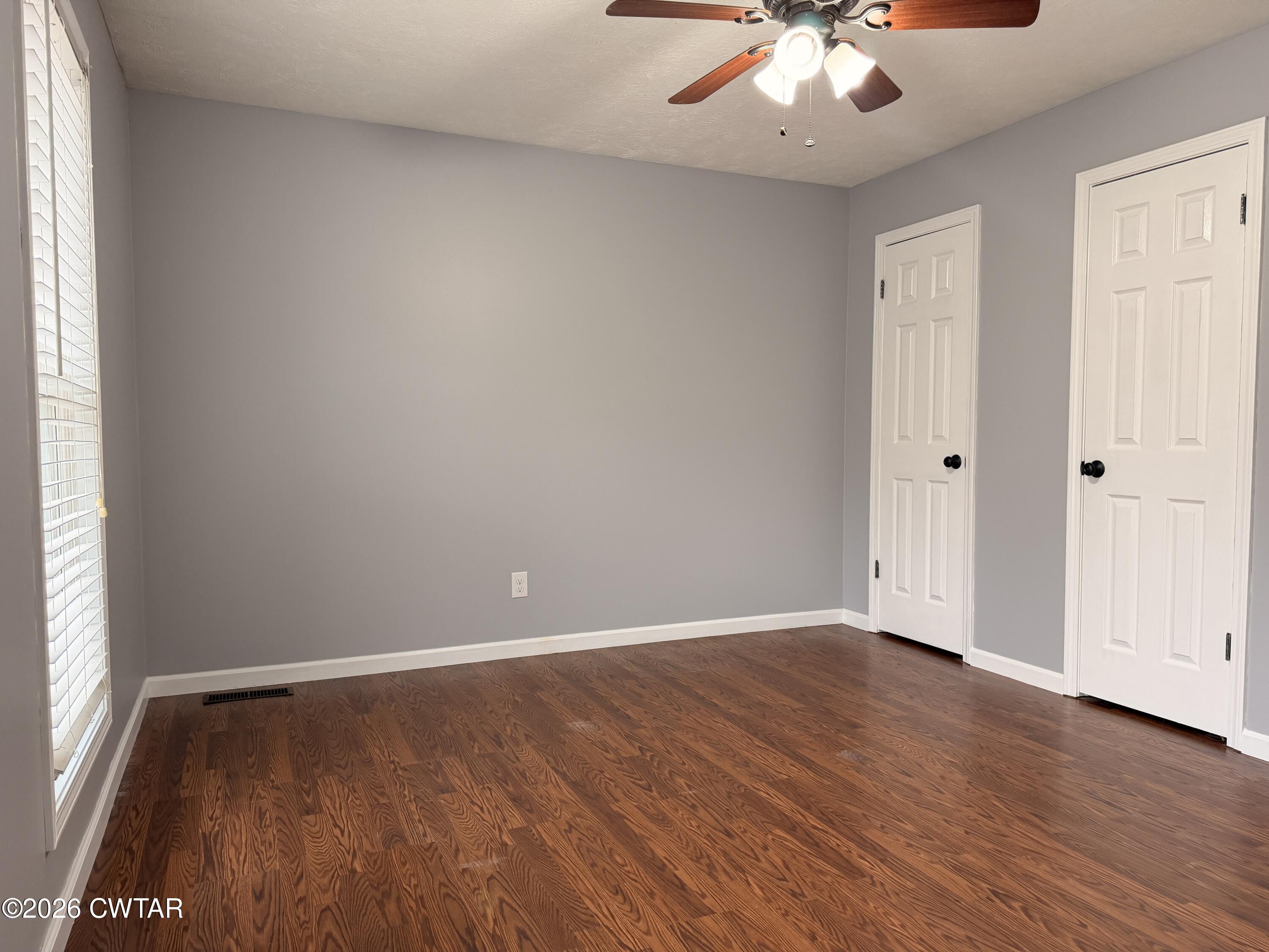 30 Dustin Cove