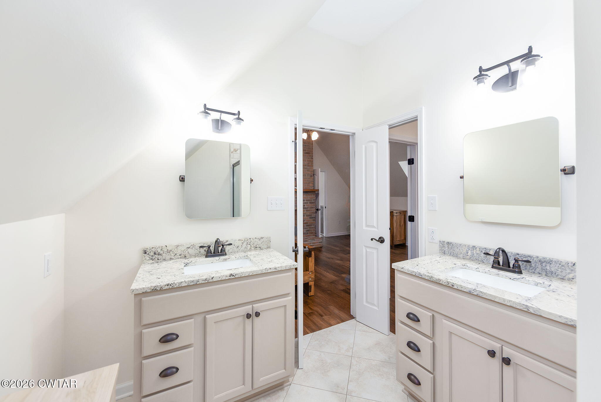 105 Center Hill-Wright Road