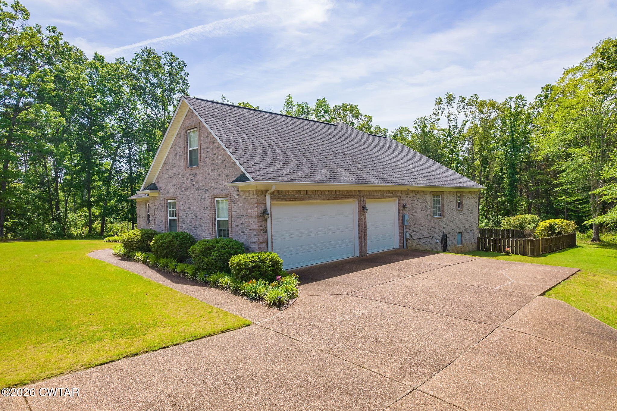 170 Hunters Glen Lane