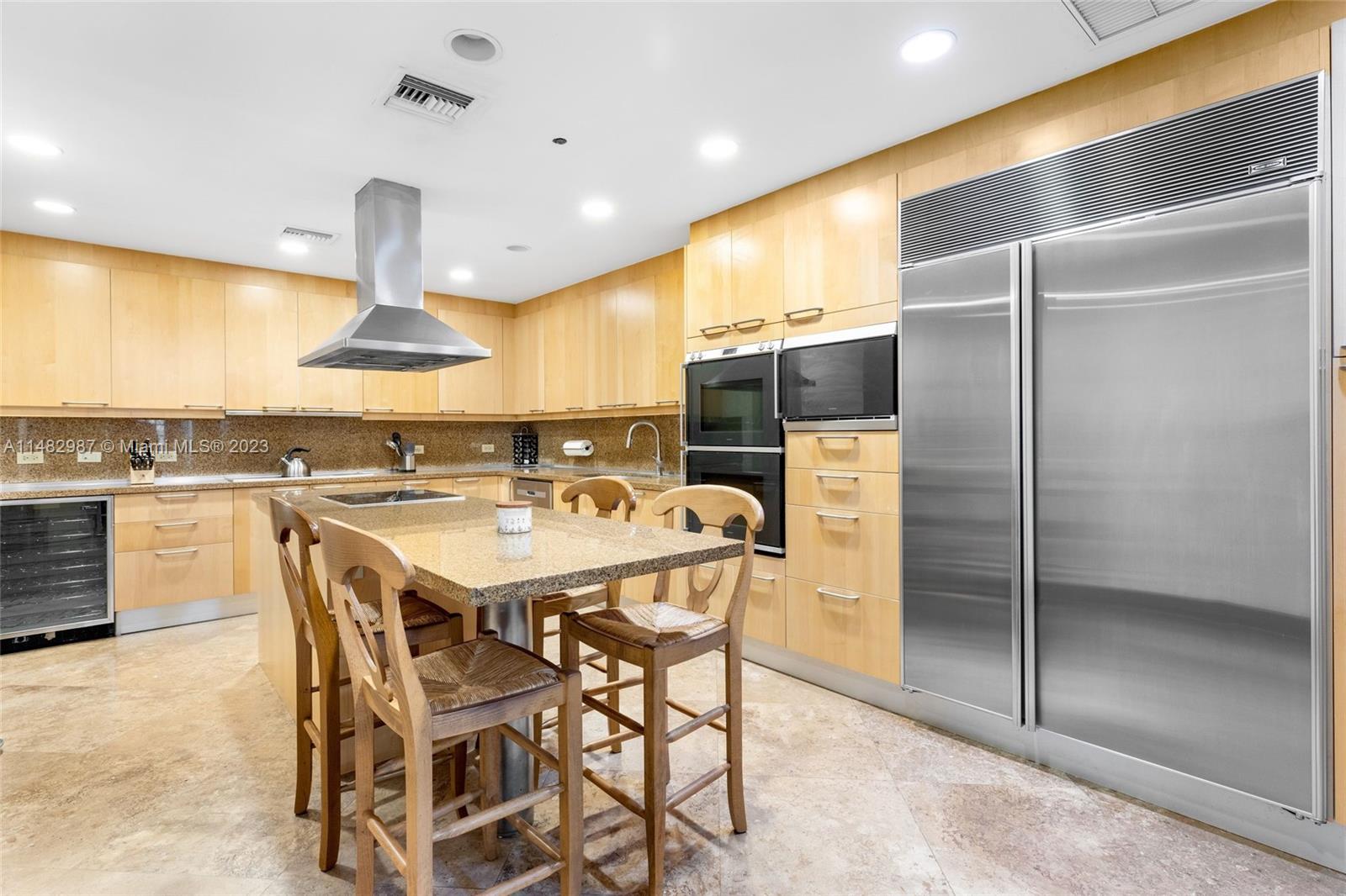 7412 Fisher Island Dr # 7412