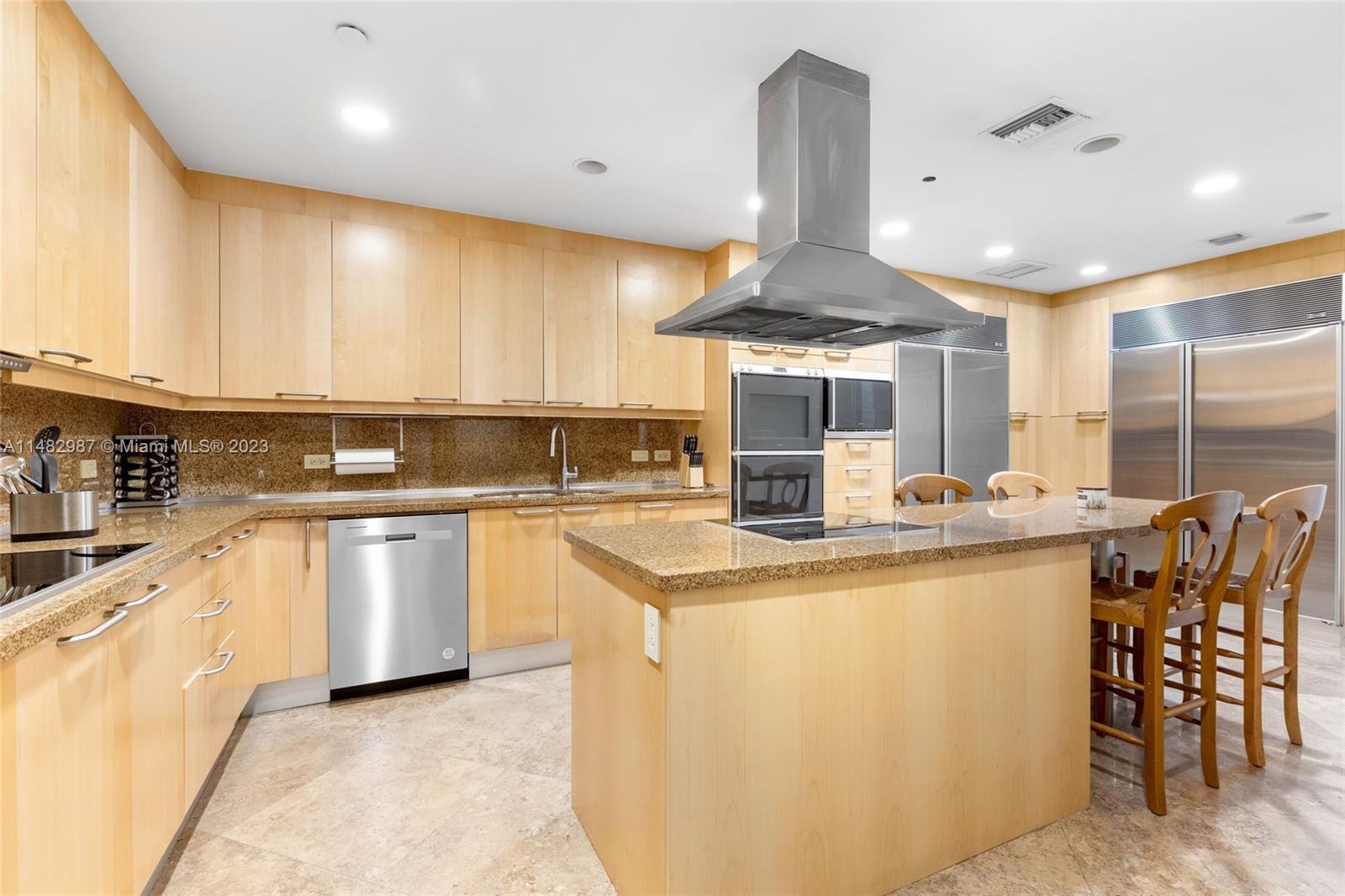 7412 Fisher Island Dr # 7412