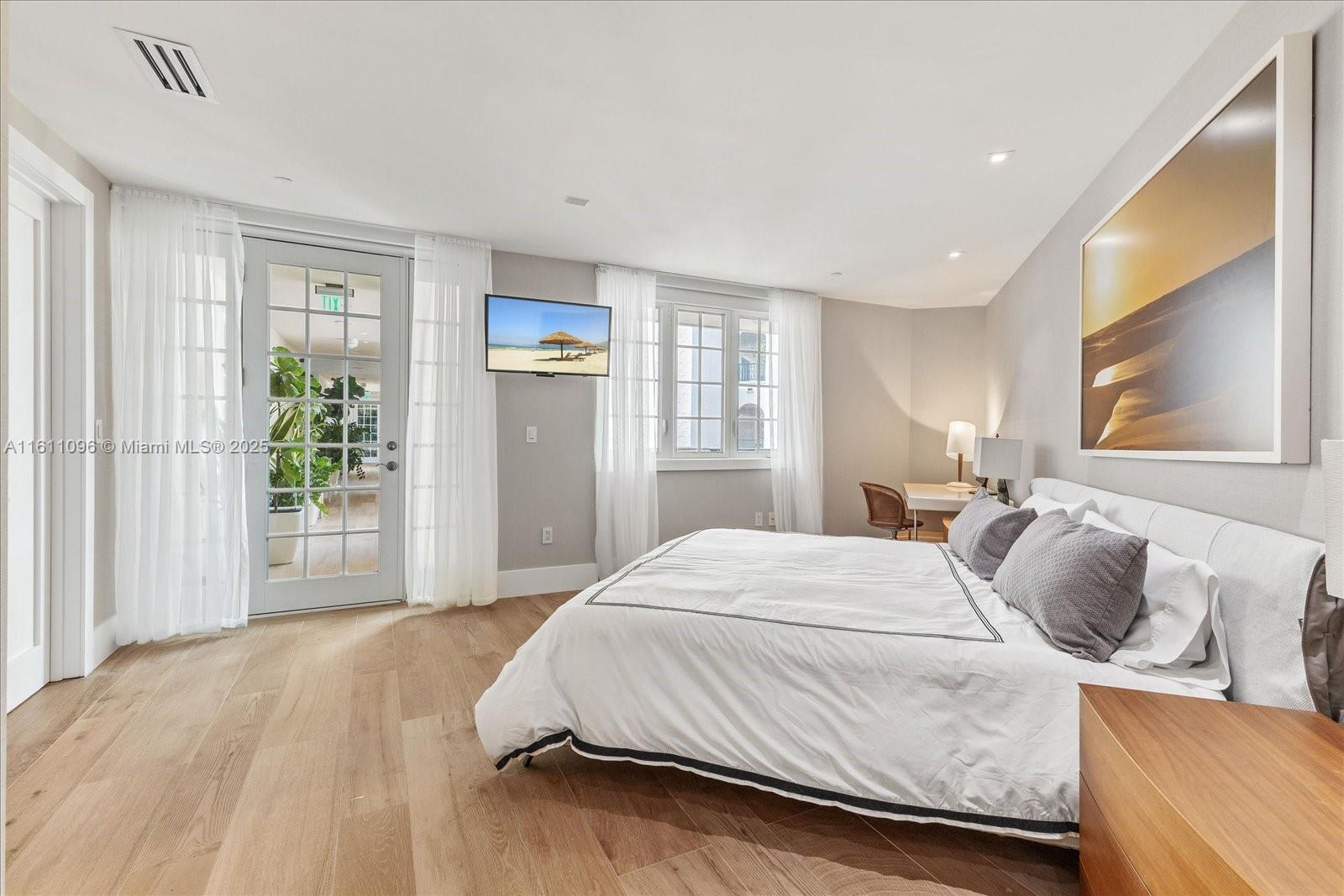 7964 Fisher Island Dr # 7964