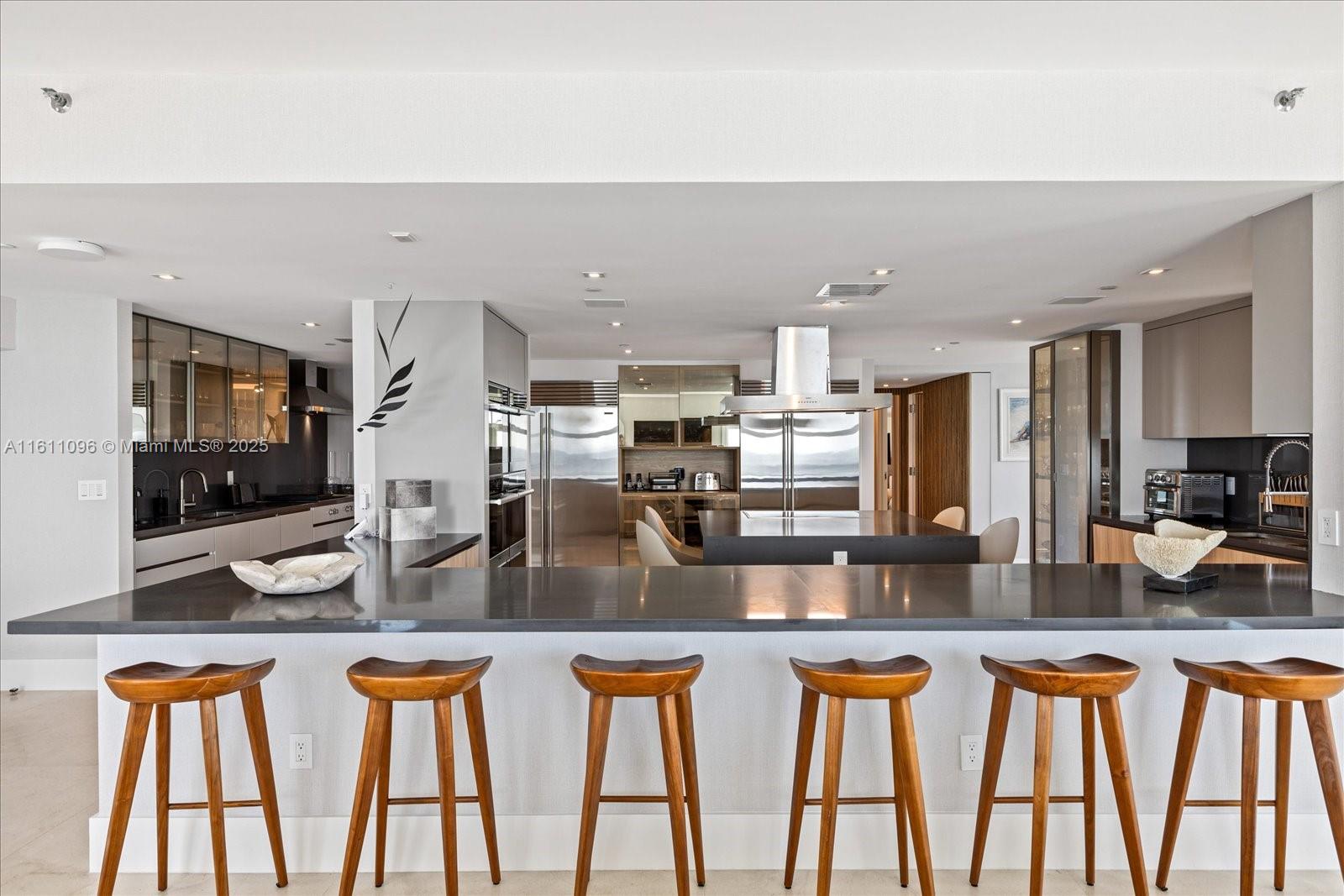 7964 Fisher Island Dr # 7964