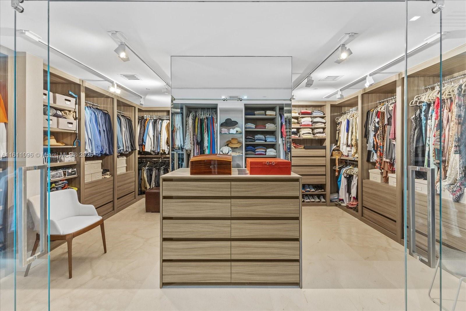 7964 Fisher Island Dr # 7964