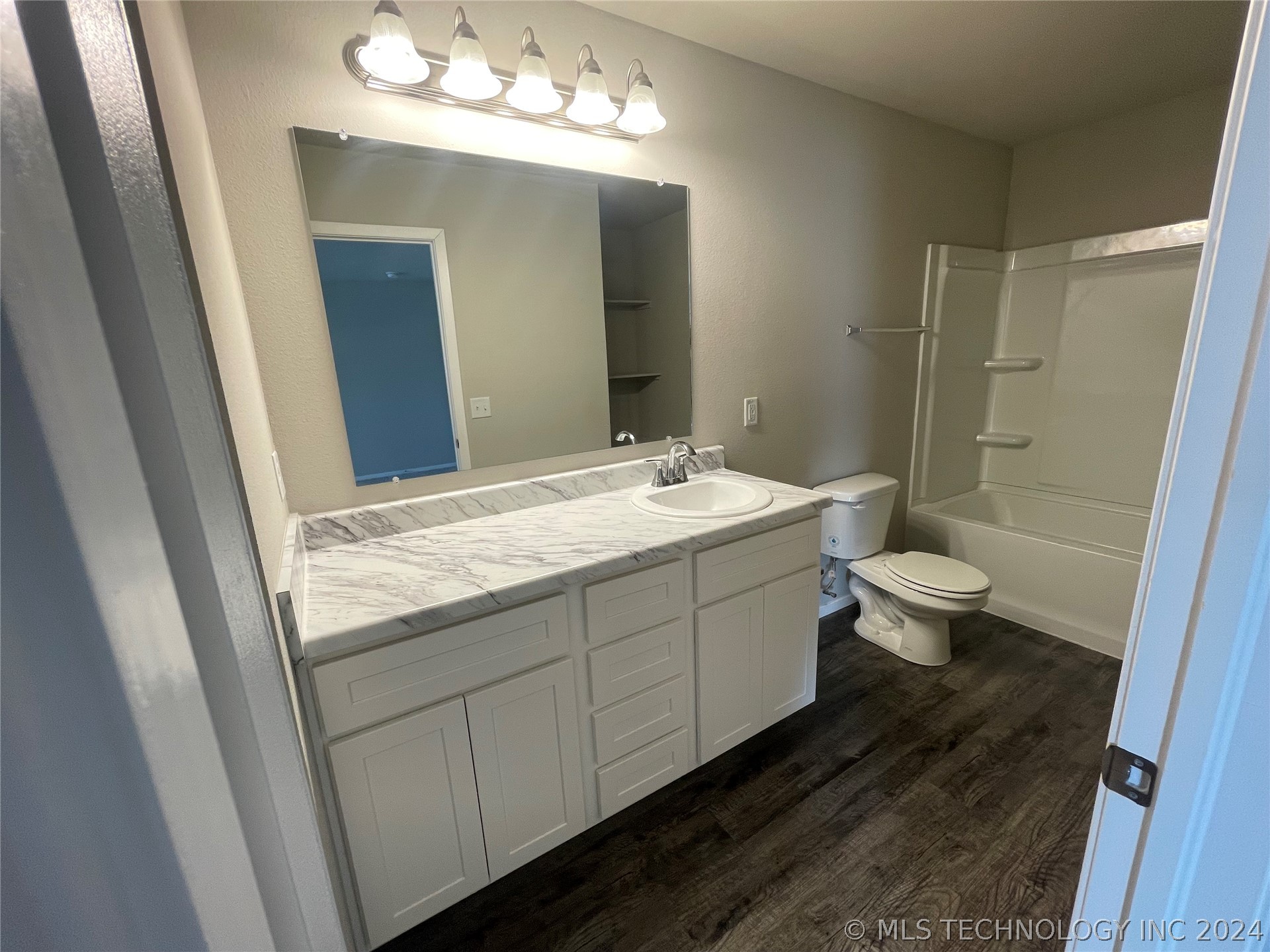 10014 E 107th Place North