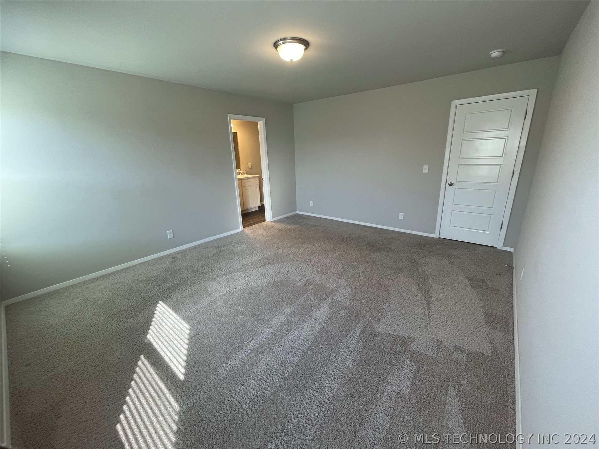 10014 E 107th Place North