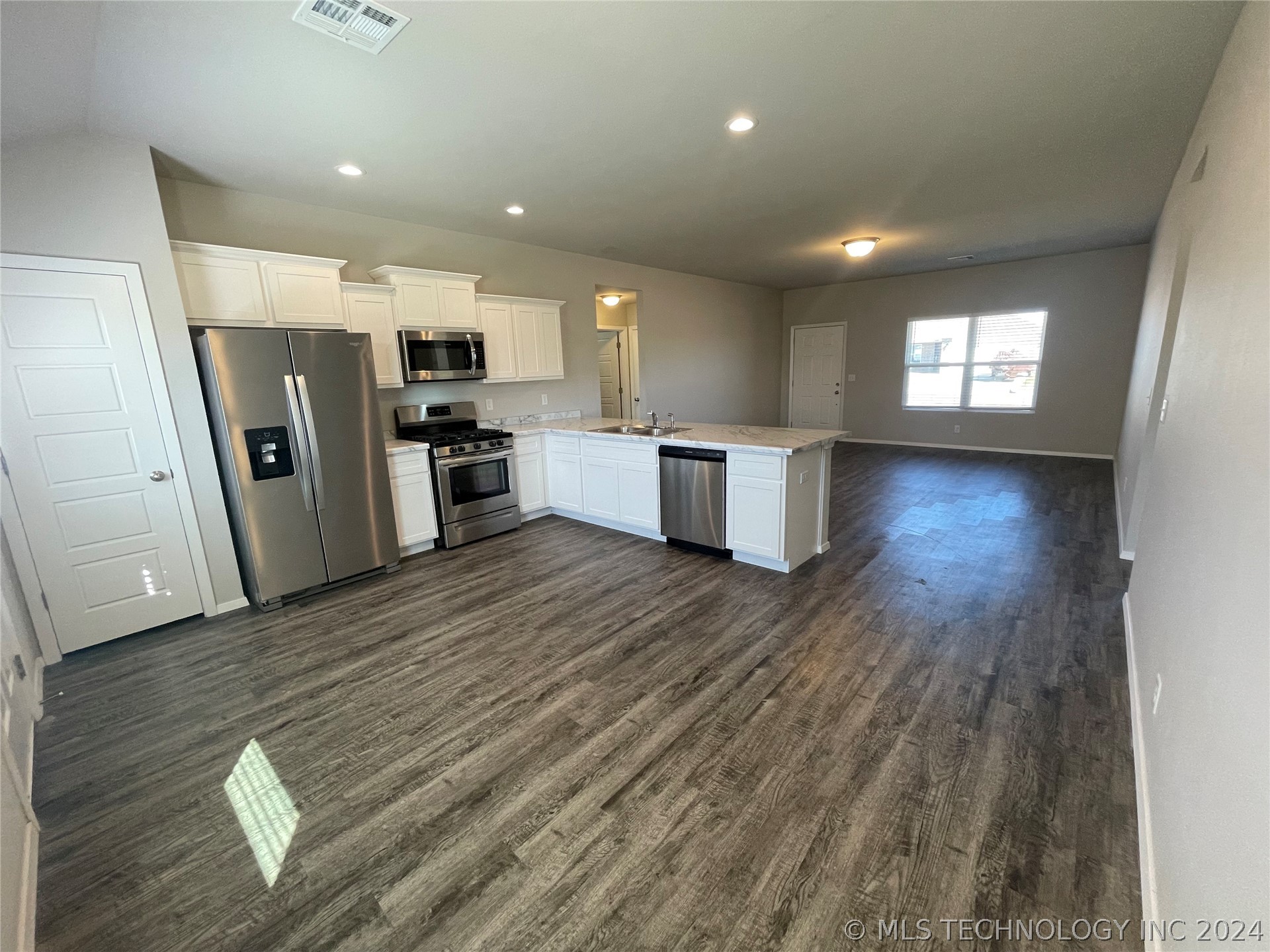 10014 E 107th Place North