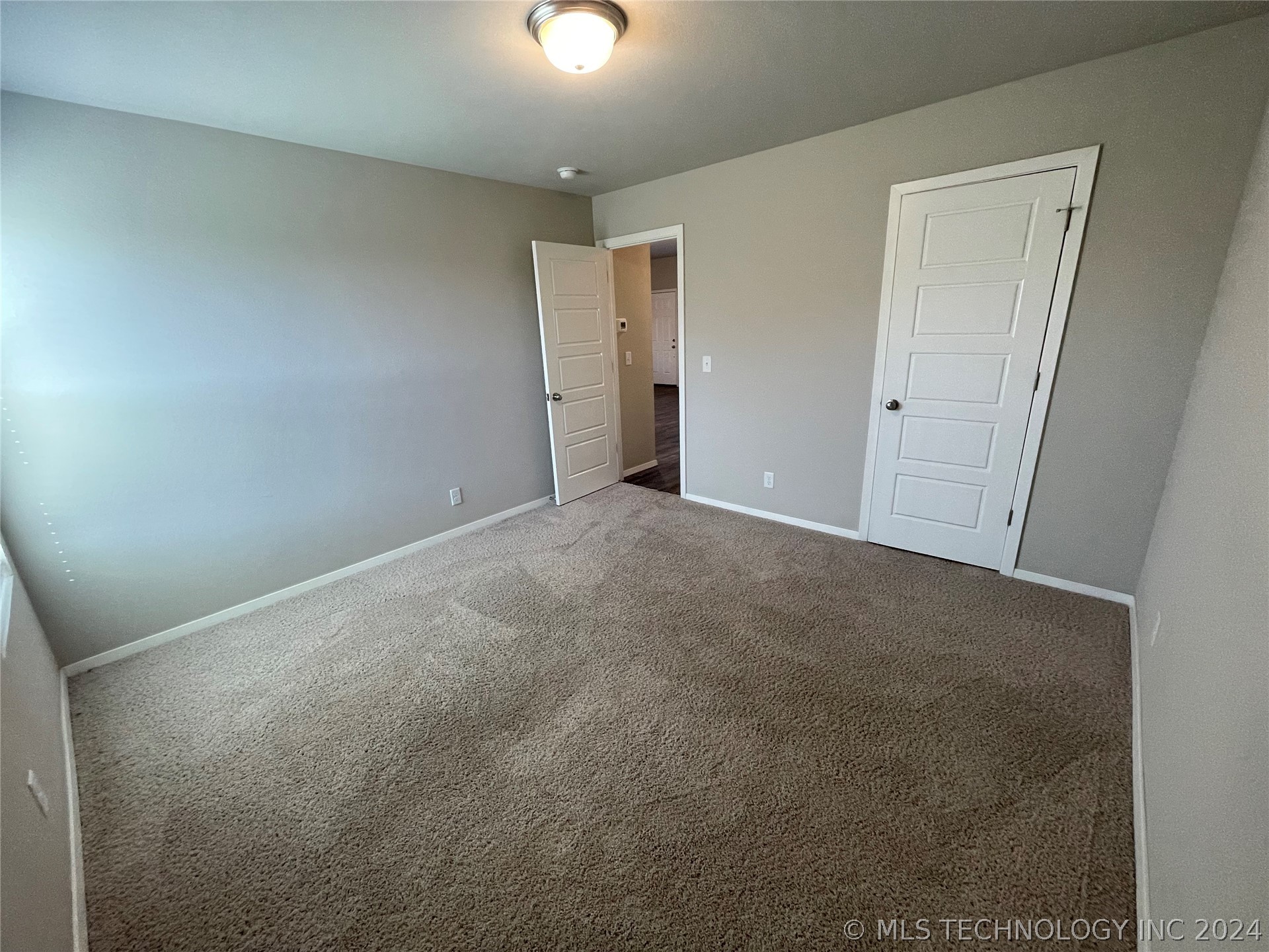 10014 E 107th Place North
