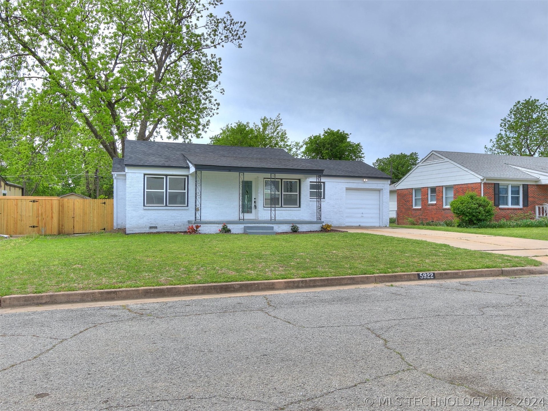 5922 E 4th Street