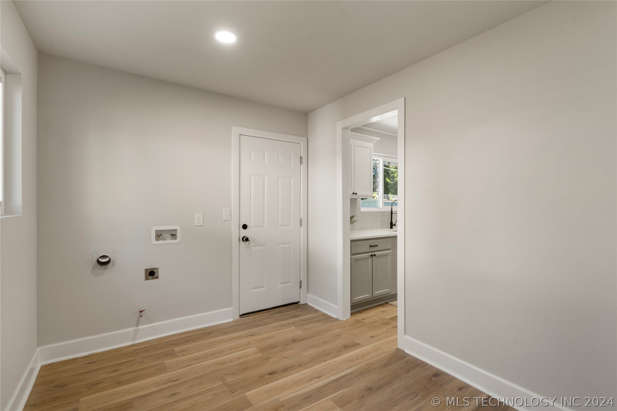 834 W Norman Street
