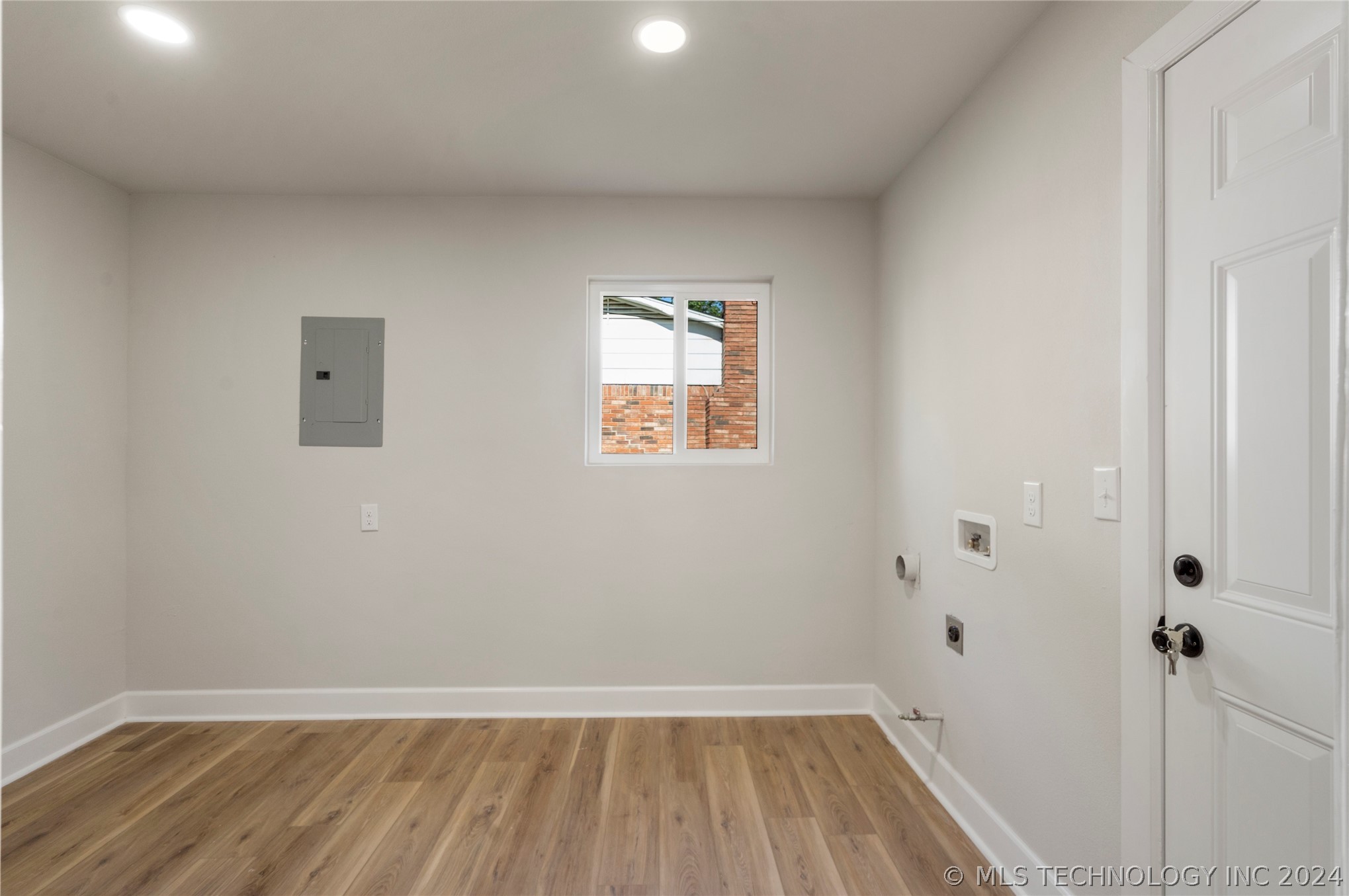 834 W Norman Street