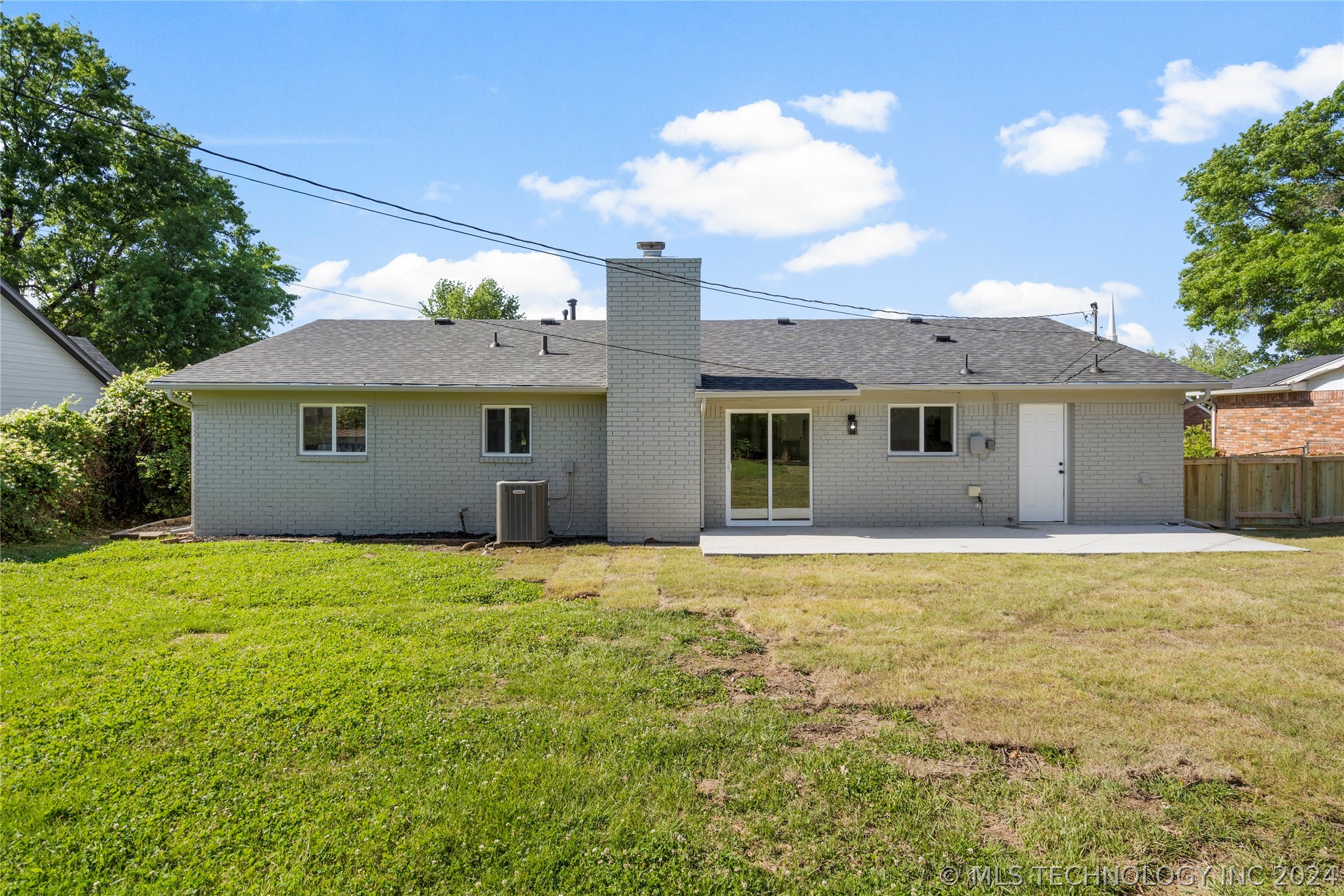 834 W Norman Street