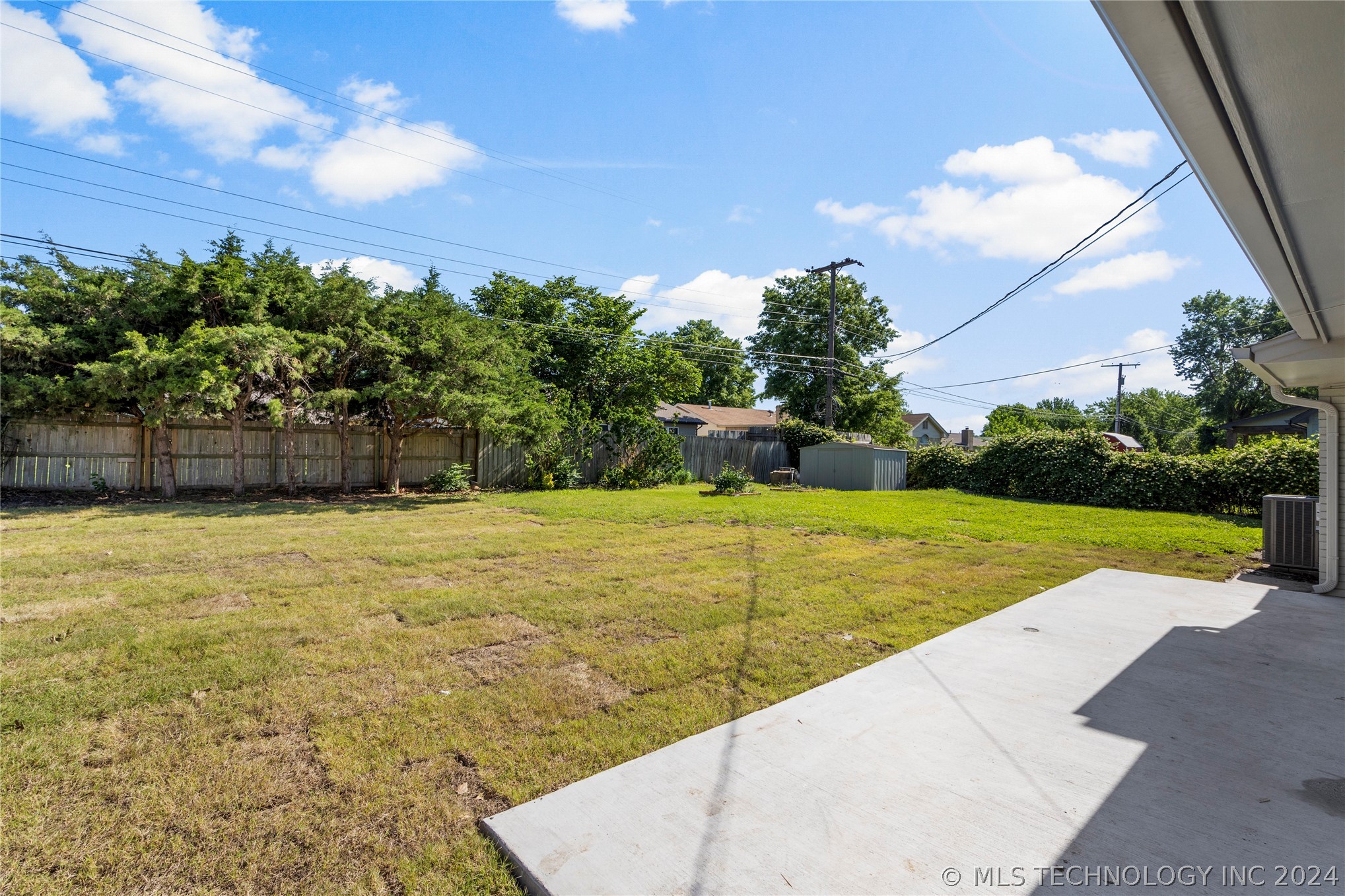 834 W Norman Street