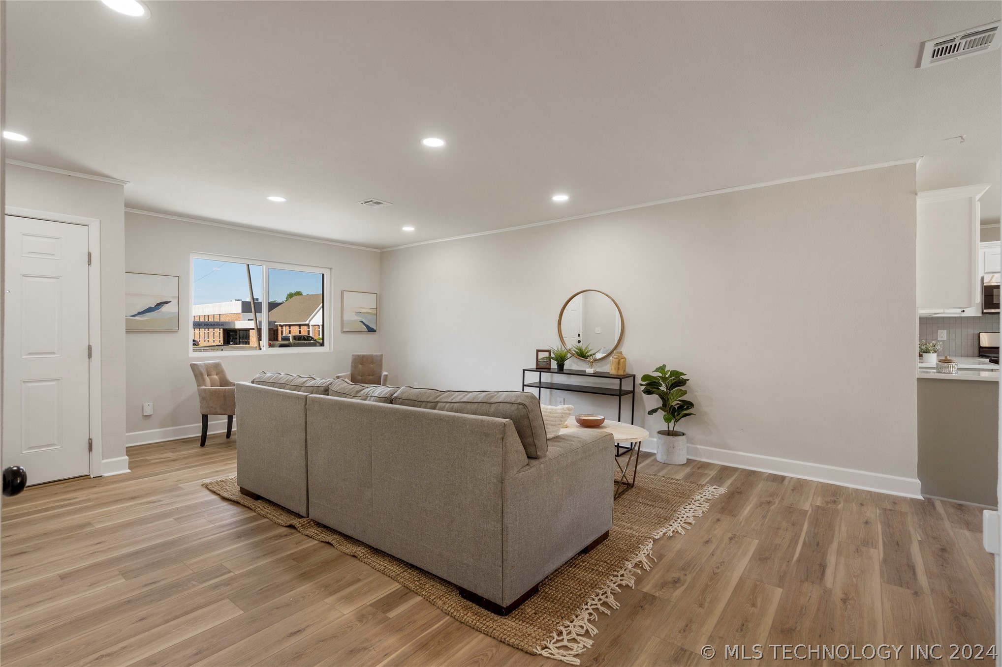 834 W Norman Street