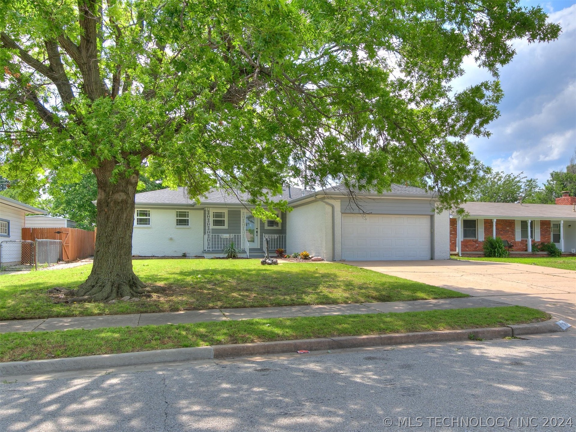 3126 S 70th East Avenue
