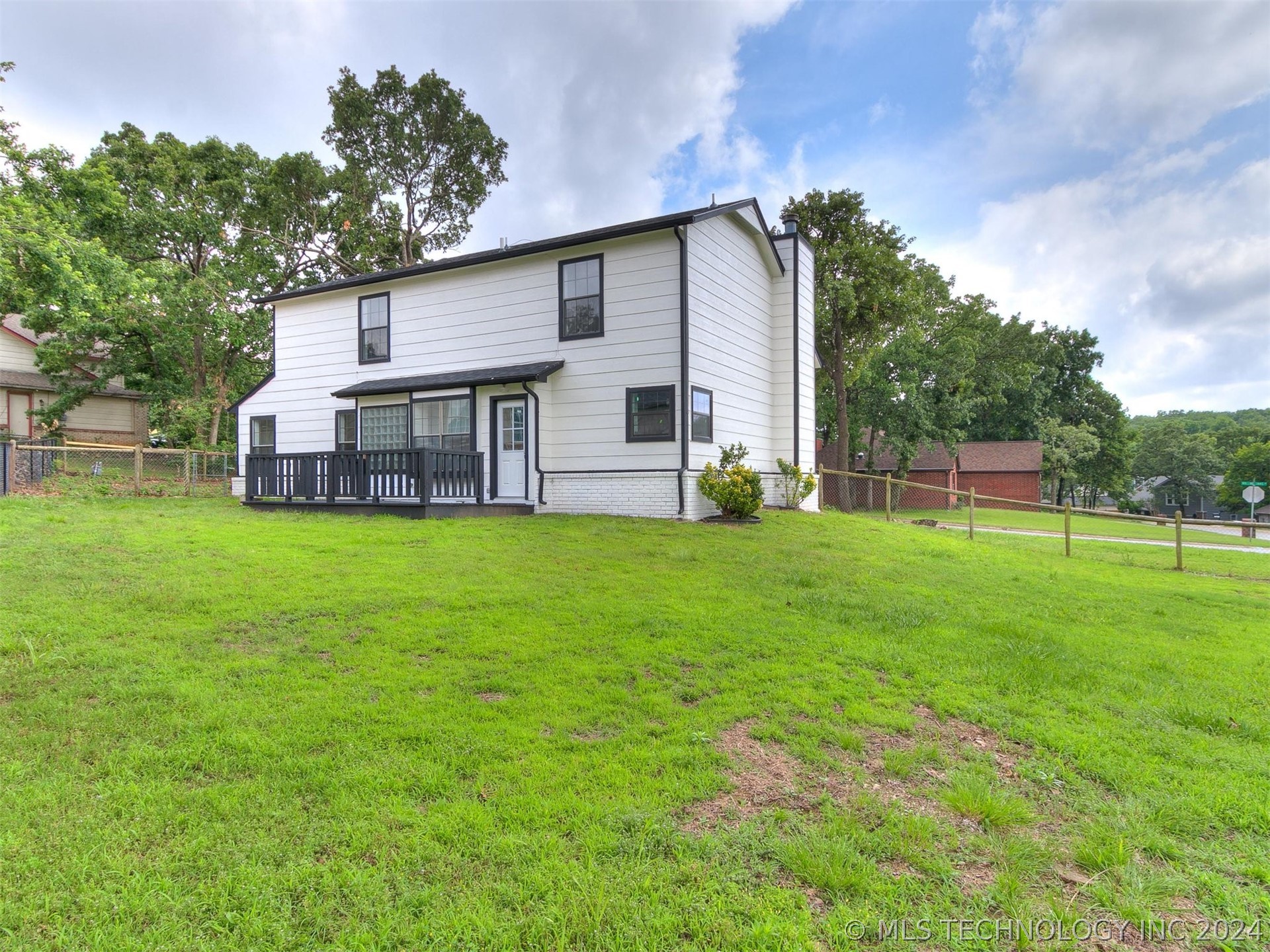 3601 S Rolling Oaks Drive