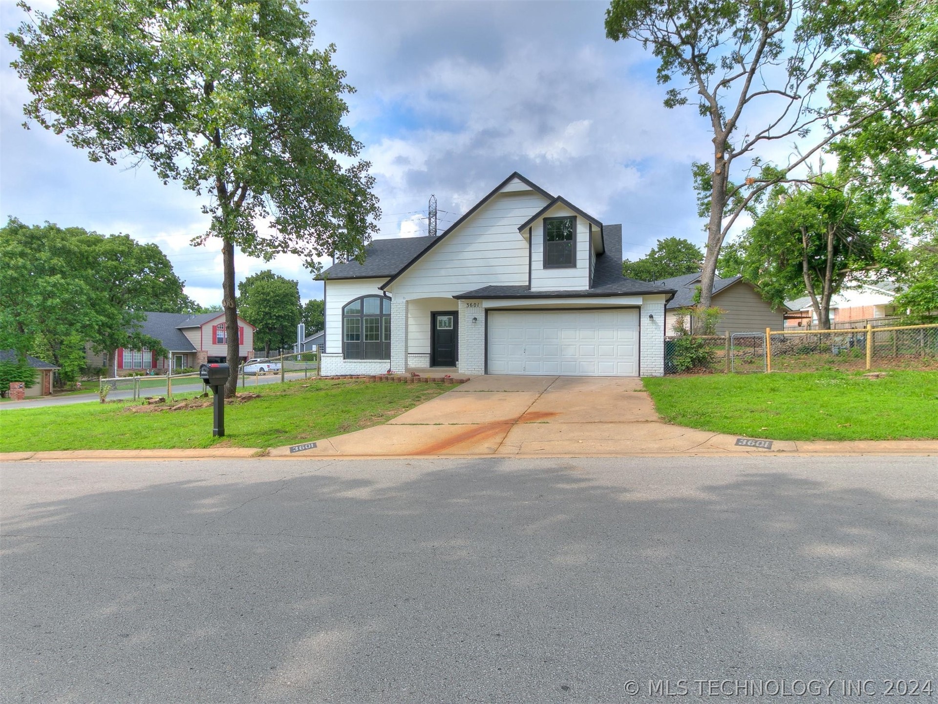 3601 S Rolling Oaks Drive