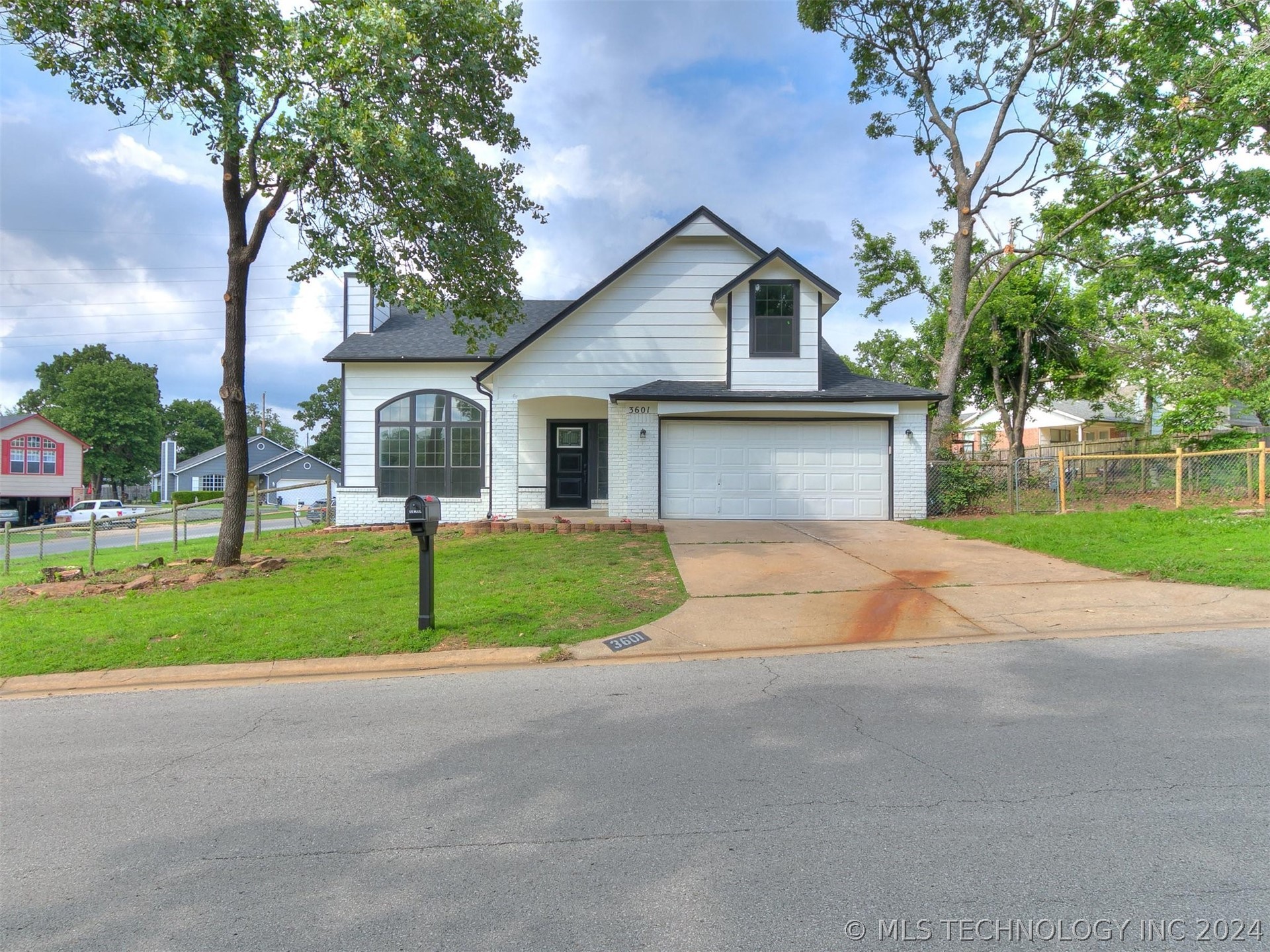 3601 S Rolling Oaks Drive