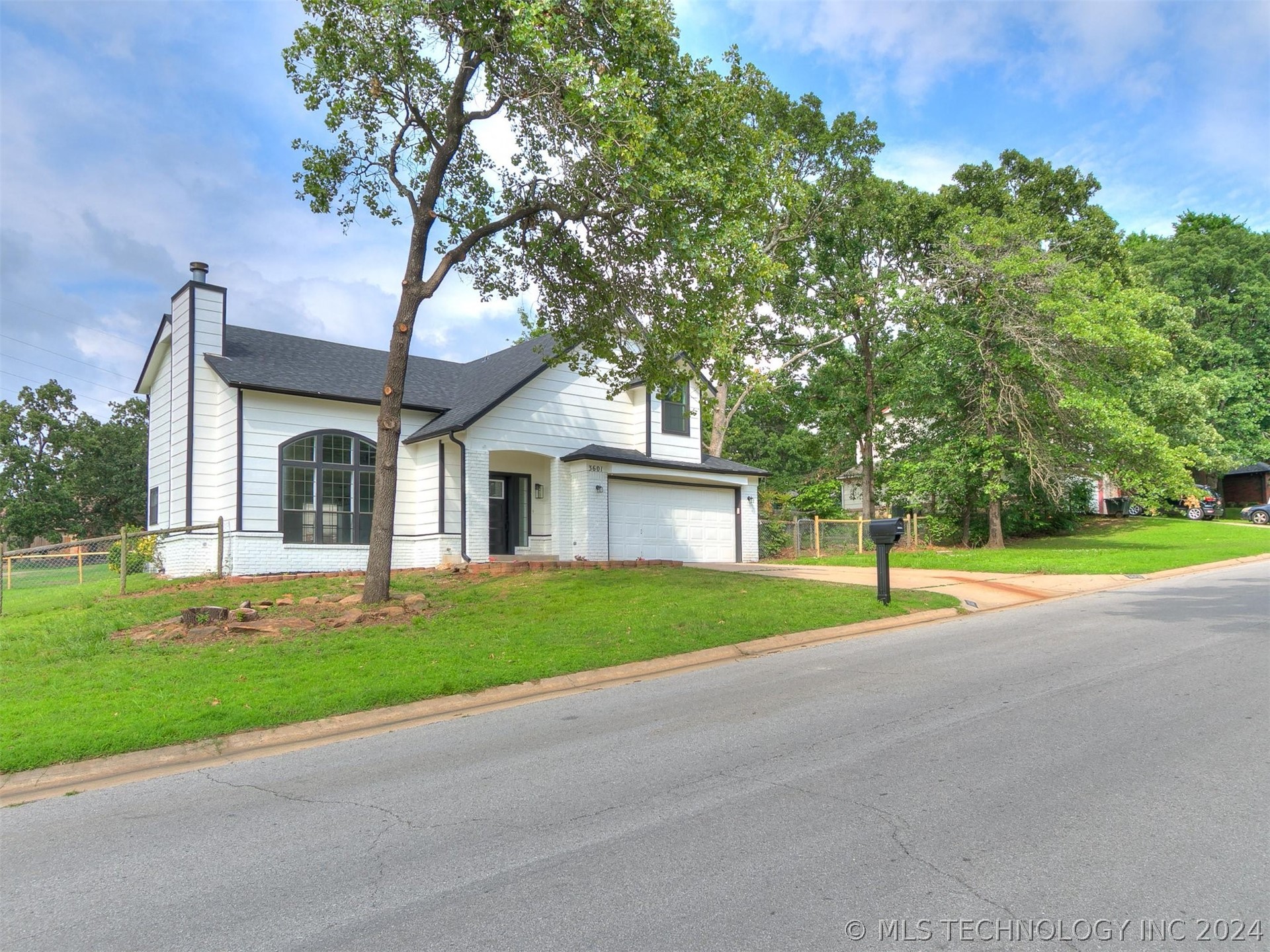 3601 S Rolling Oaks Drive