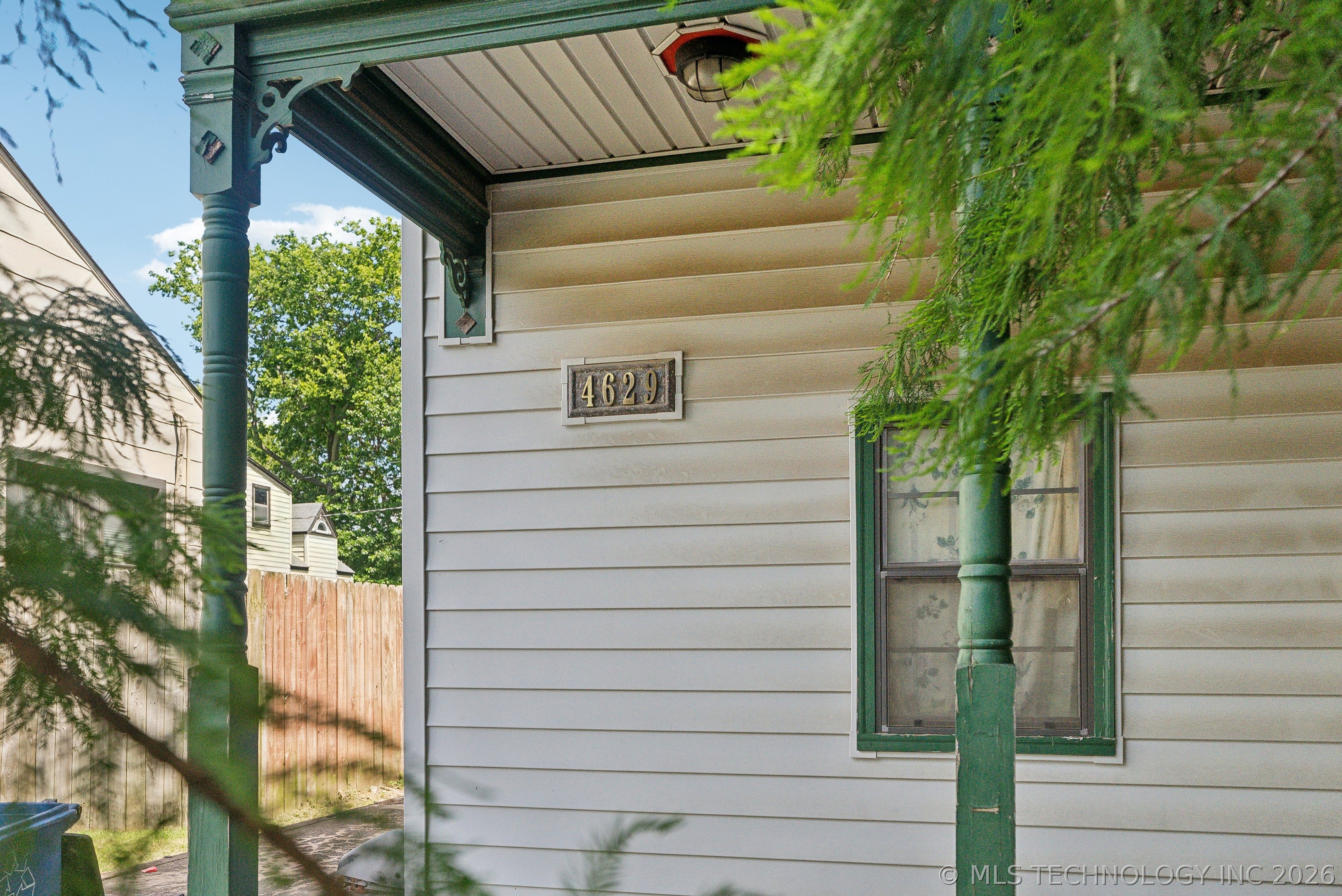 4629 E 14th Place